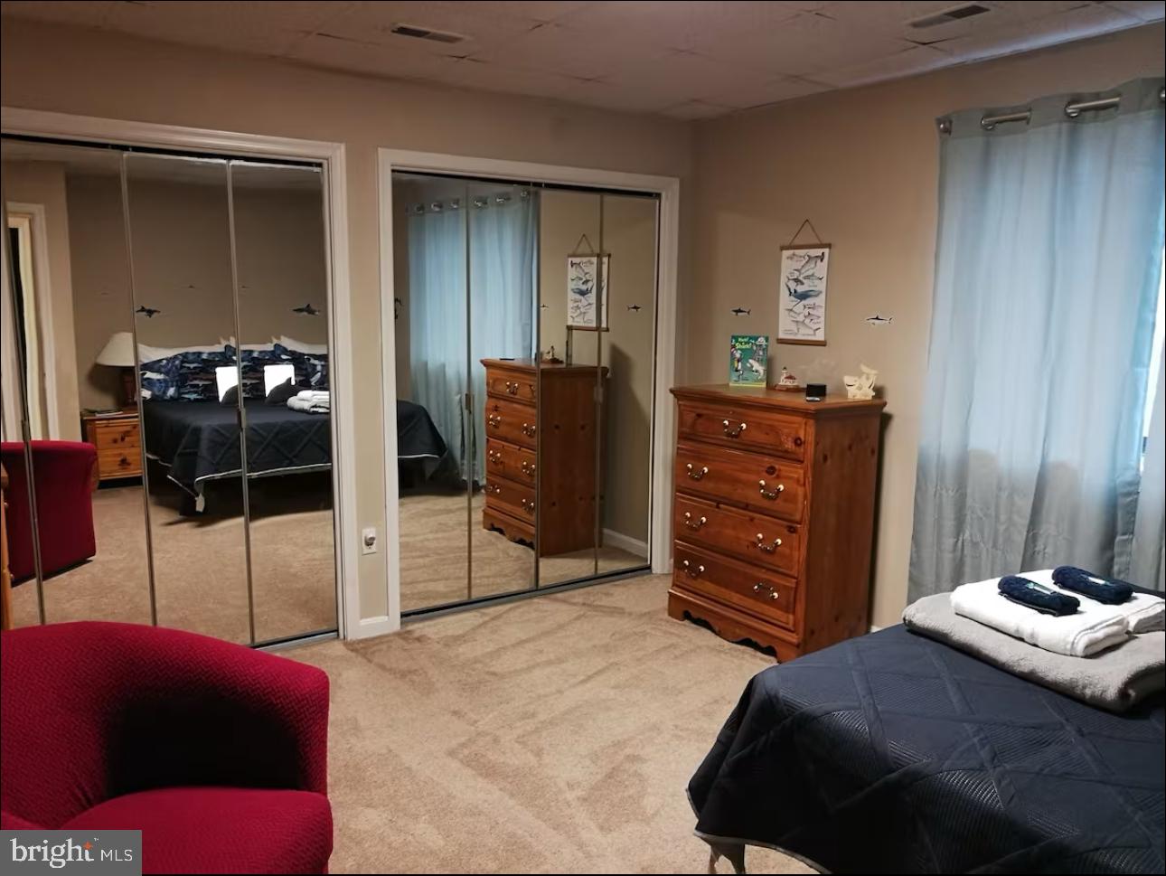 LONG BEACH - Residential