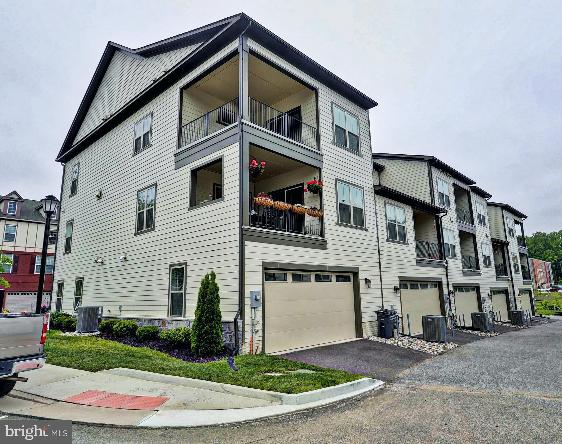 CREST OF ALEXANDRIA - Residential