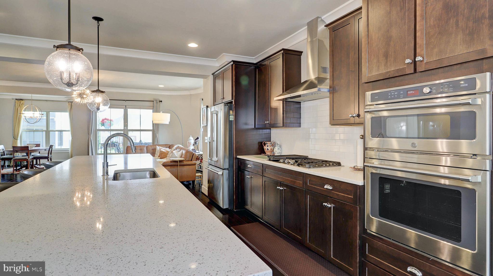 CREST OF ALEXANDRIA - Residential