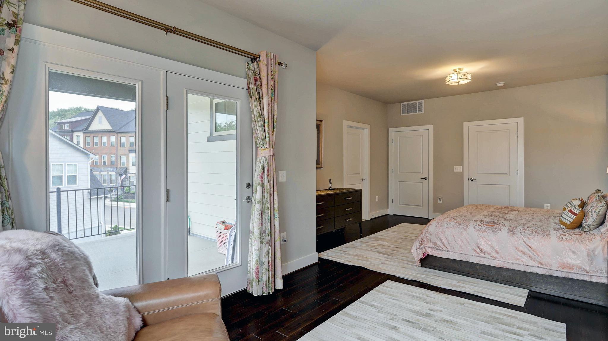 CREST OF ALEXANDRIA - Residential