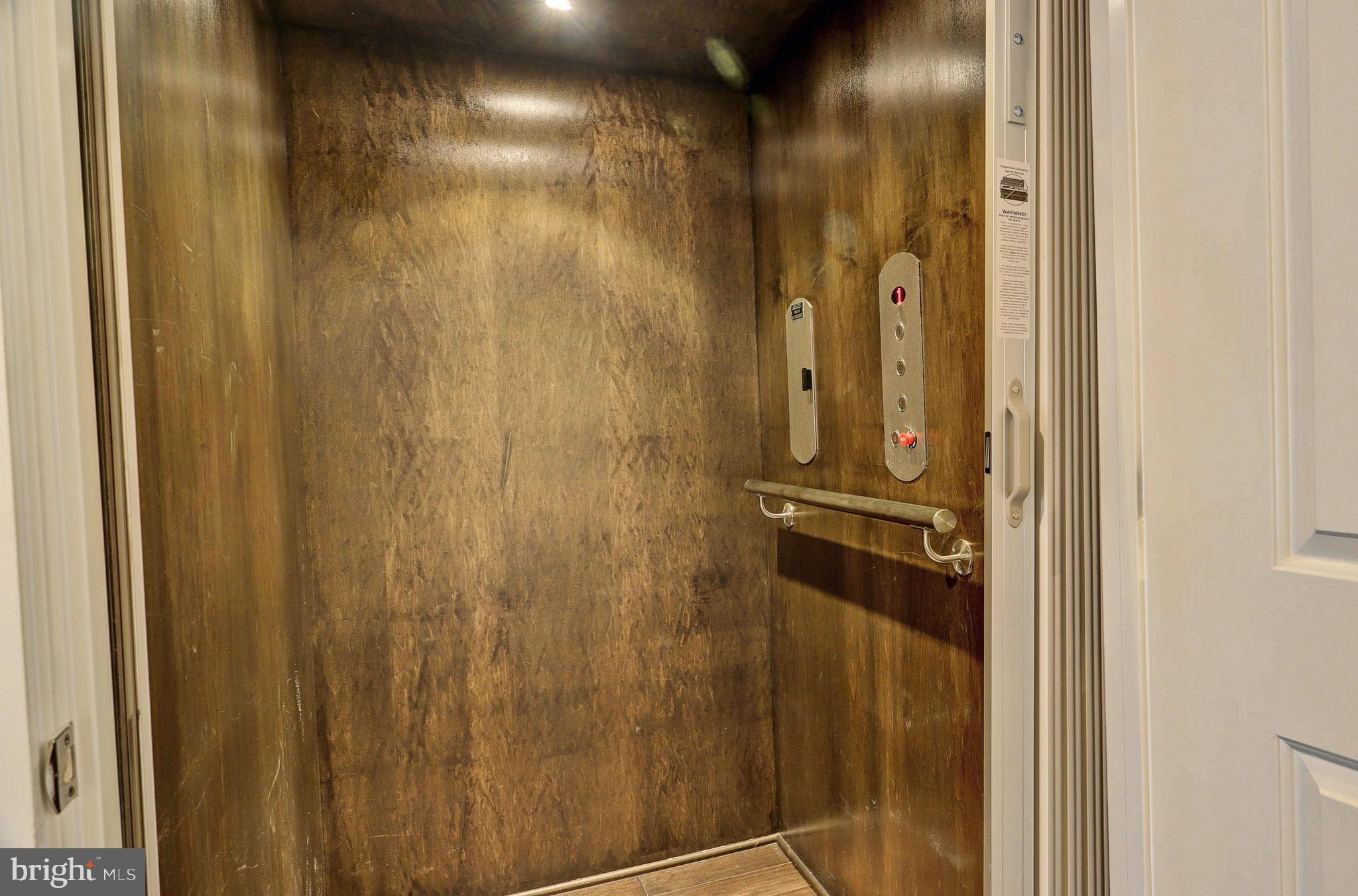 CREST OF ALEXANDRIA - Residential