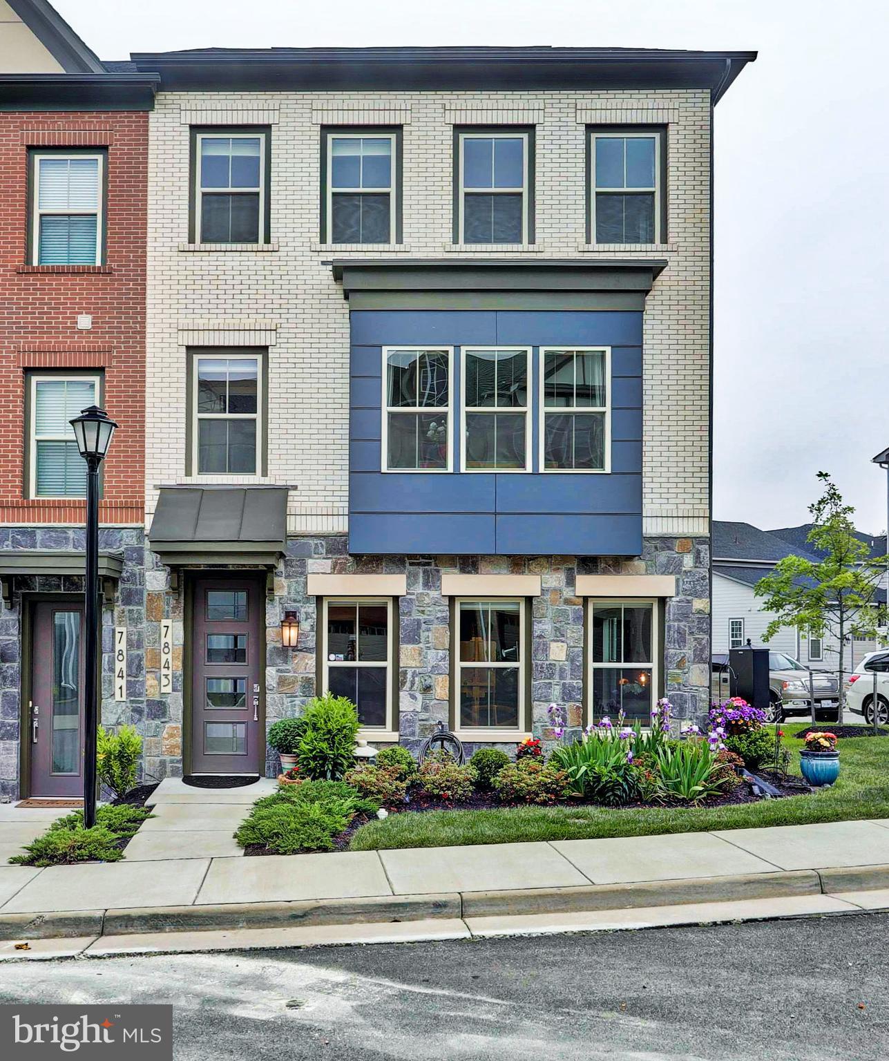 CREST OF ALEXANDRIA - Residential