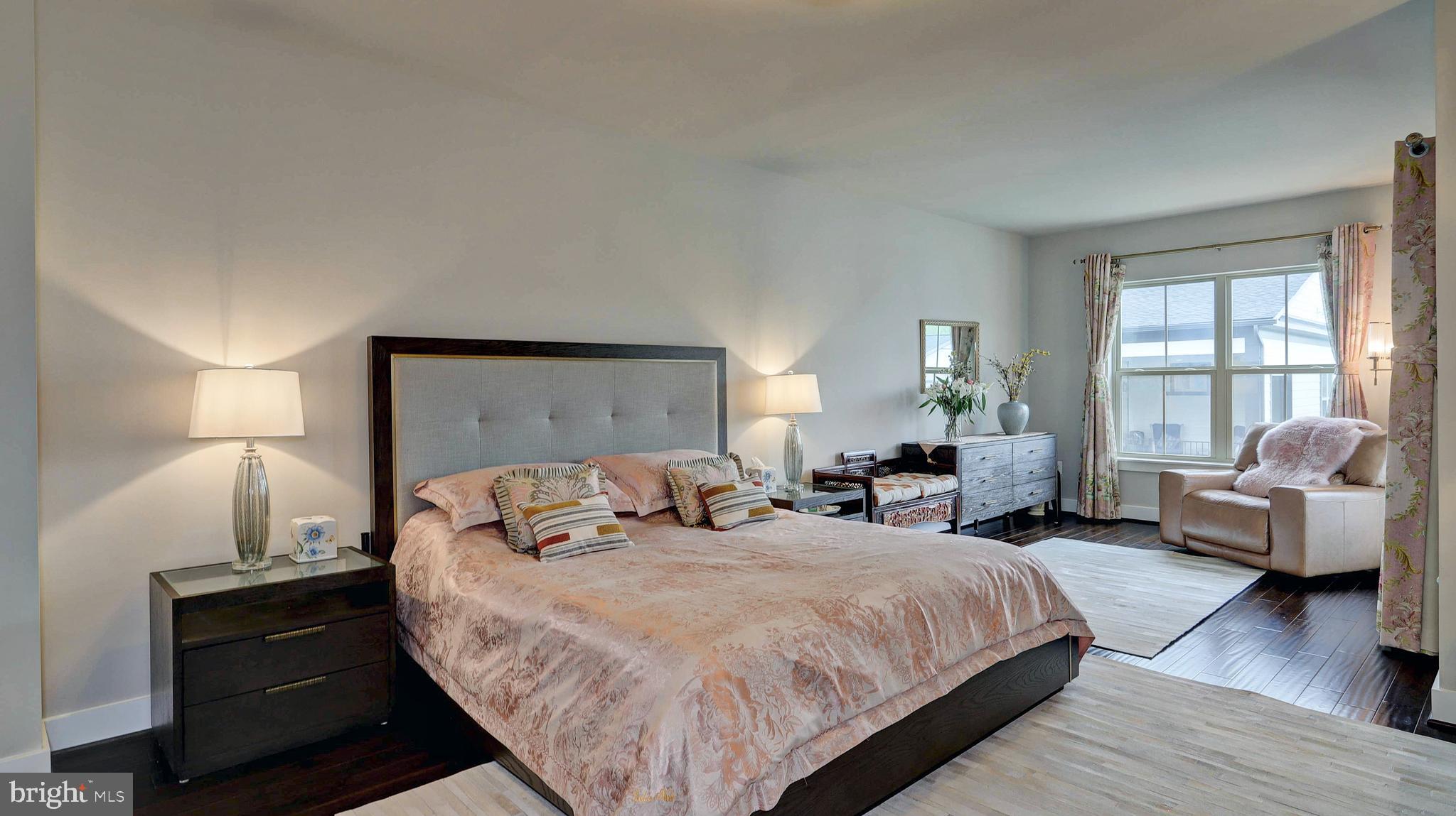 CREST OF ALEXANDRIA - Residential