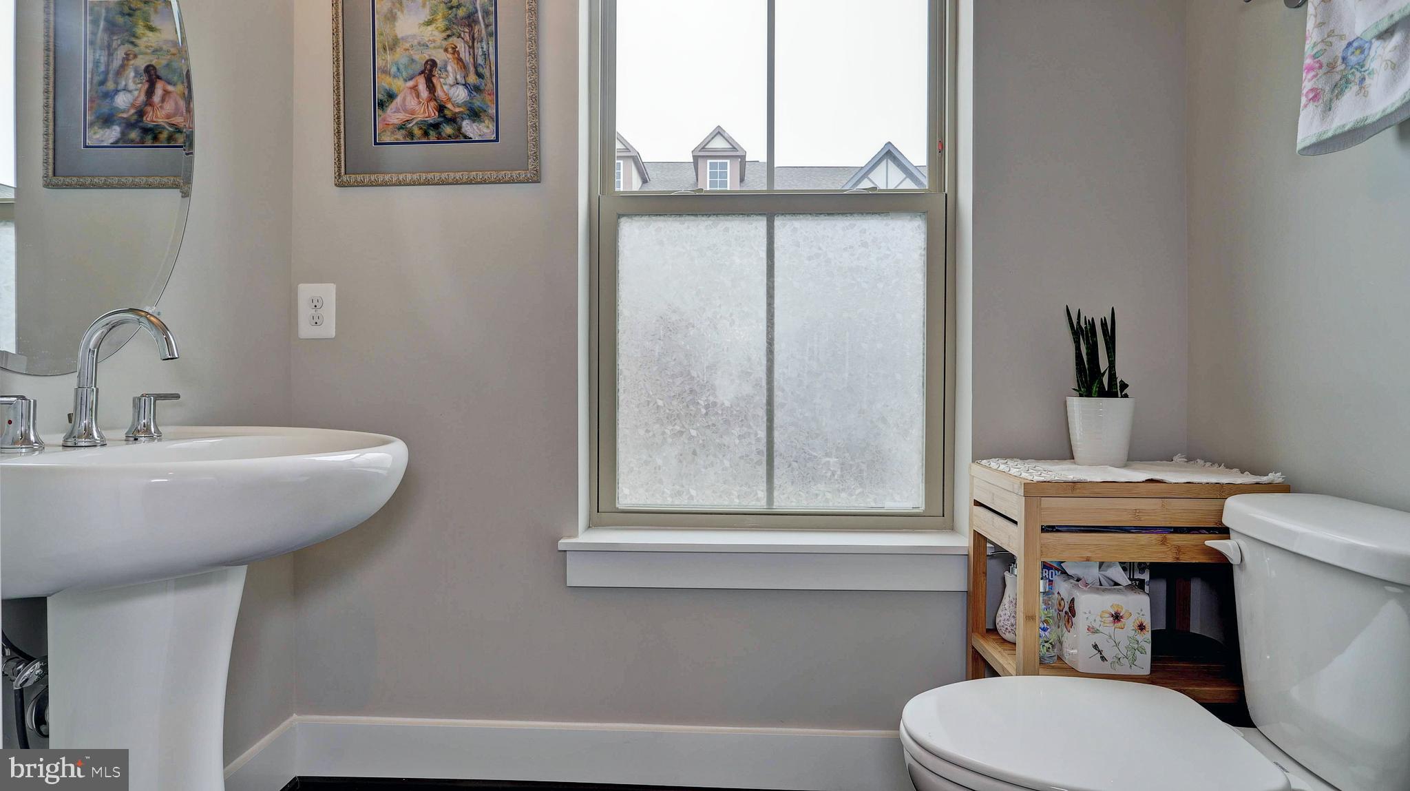 CREST OF ALEXANDRIA - Residential