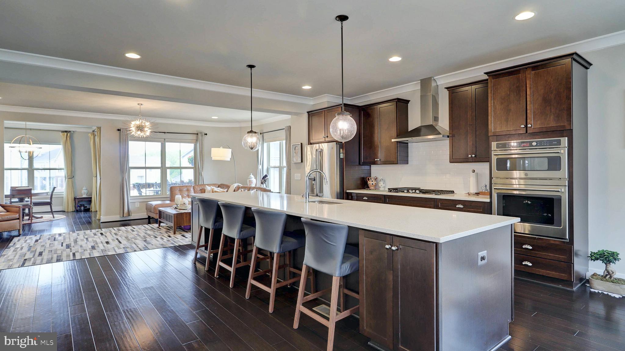 CREST OF ALEXANDRIA - Residential