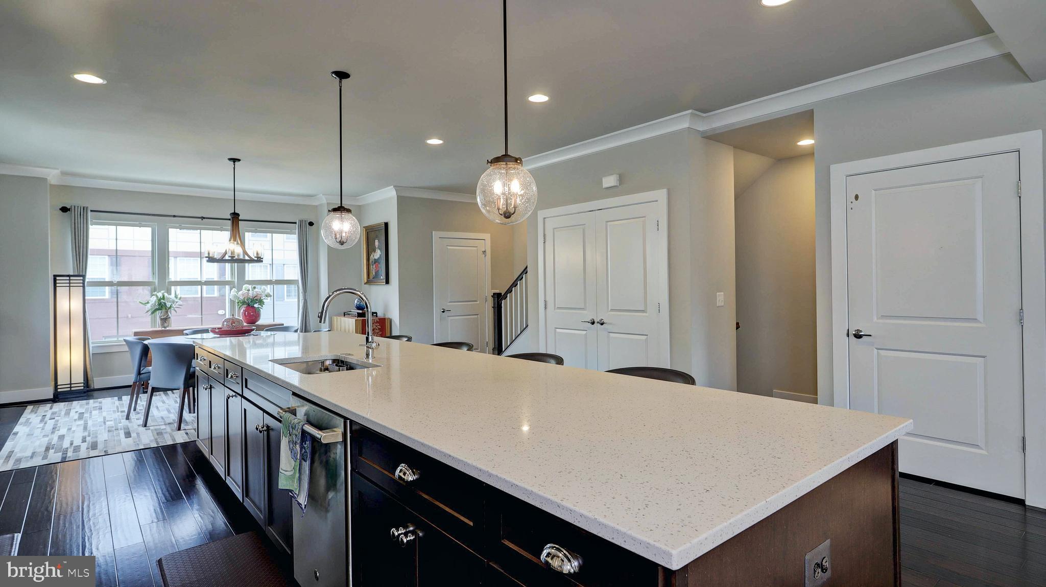 CREST OF ALEXANDRIA - Residential