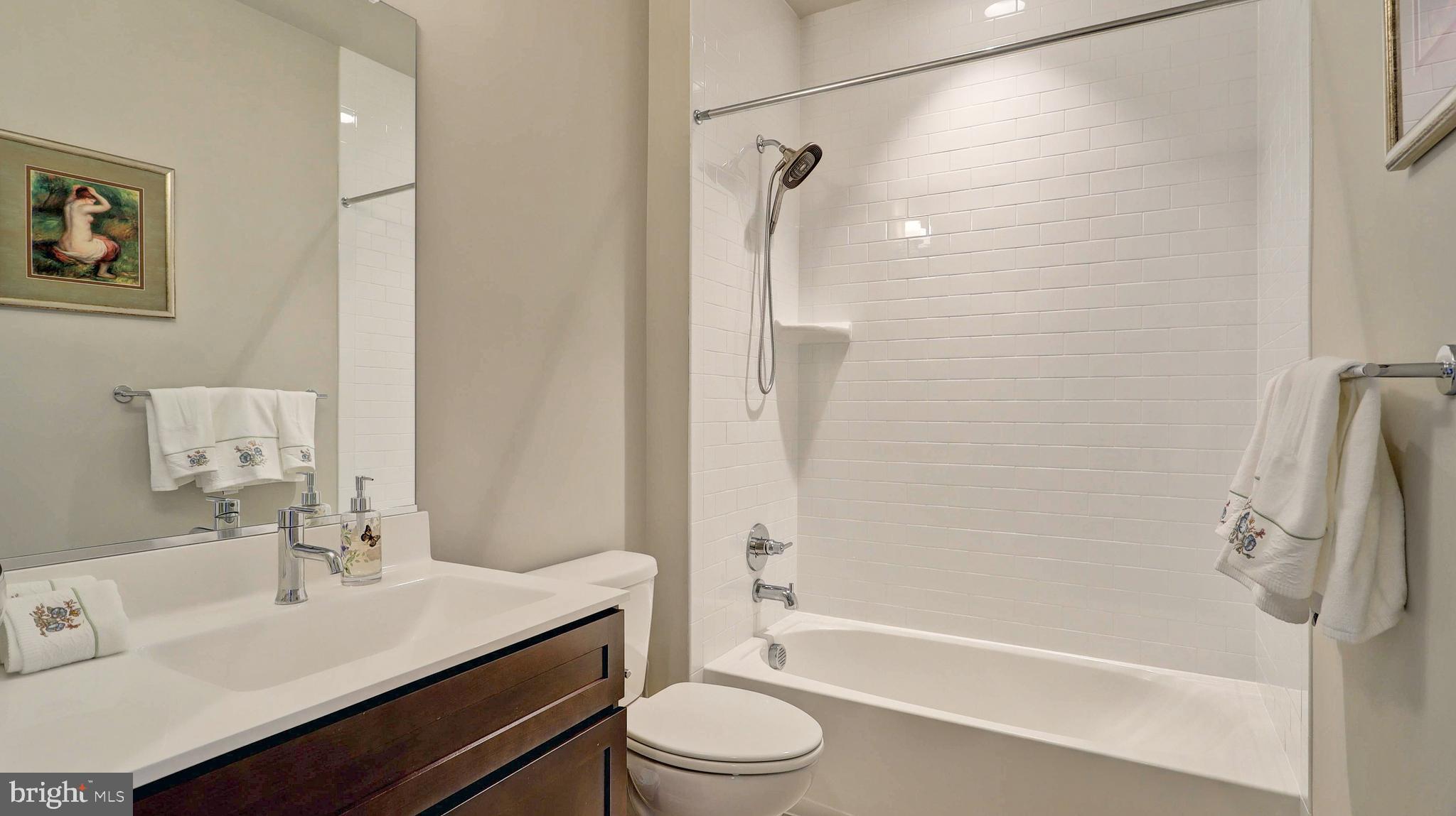 CREST OF ALEXANDRIA - Residential