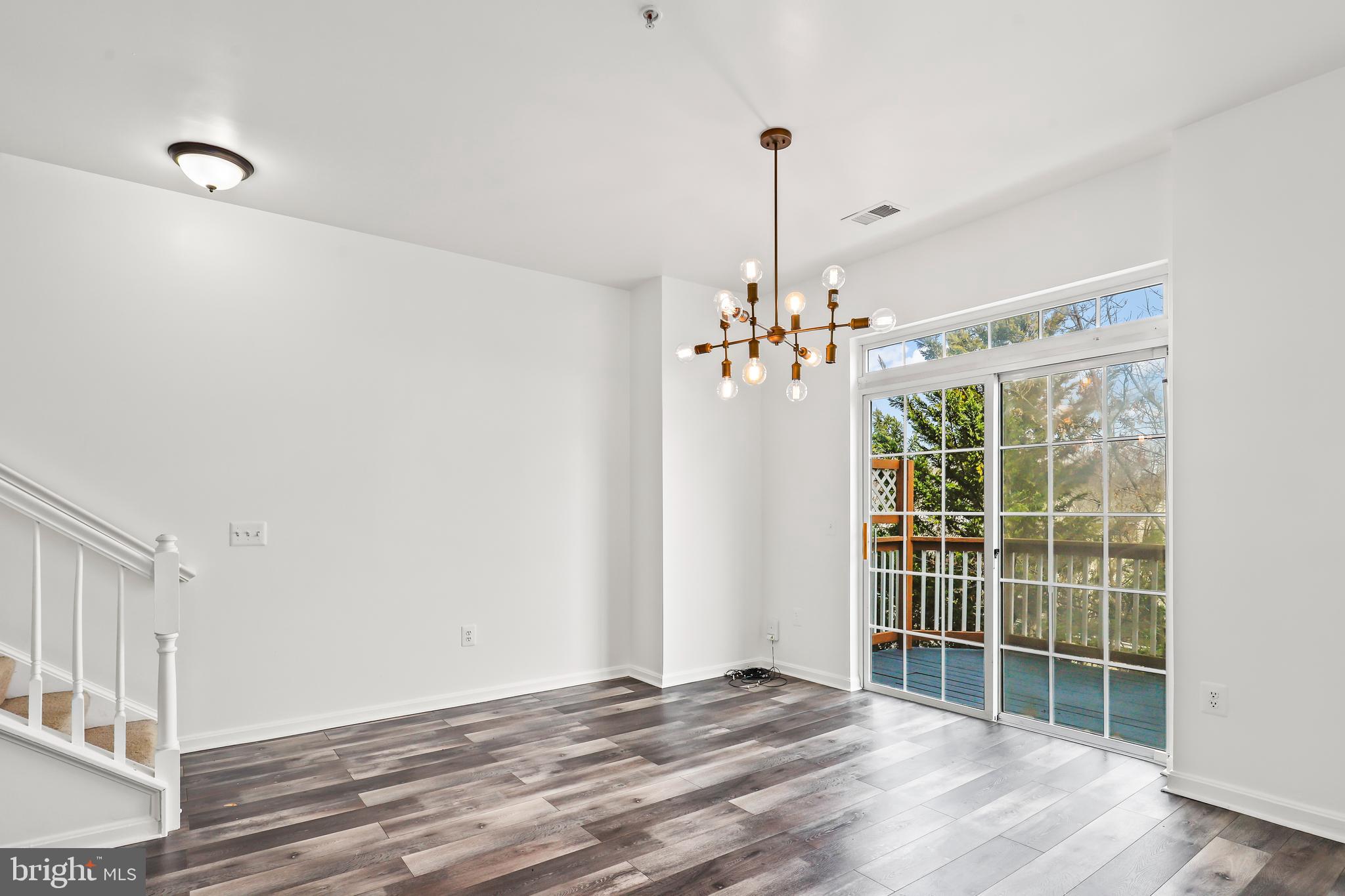 THE COMMONS ON WILLIAM SQUARE - Residential Lease