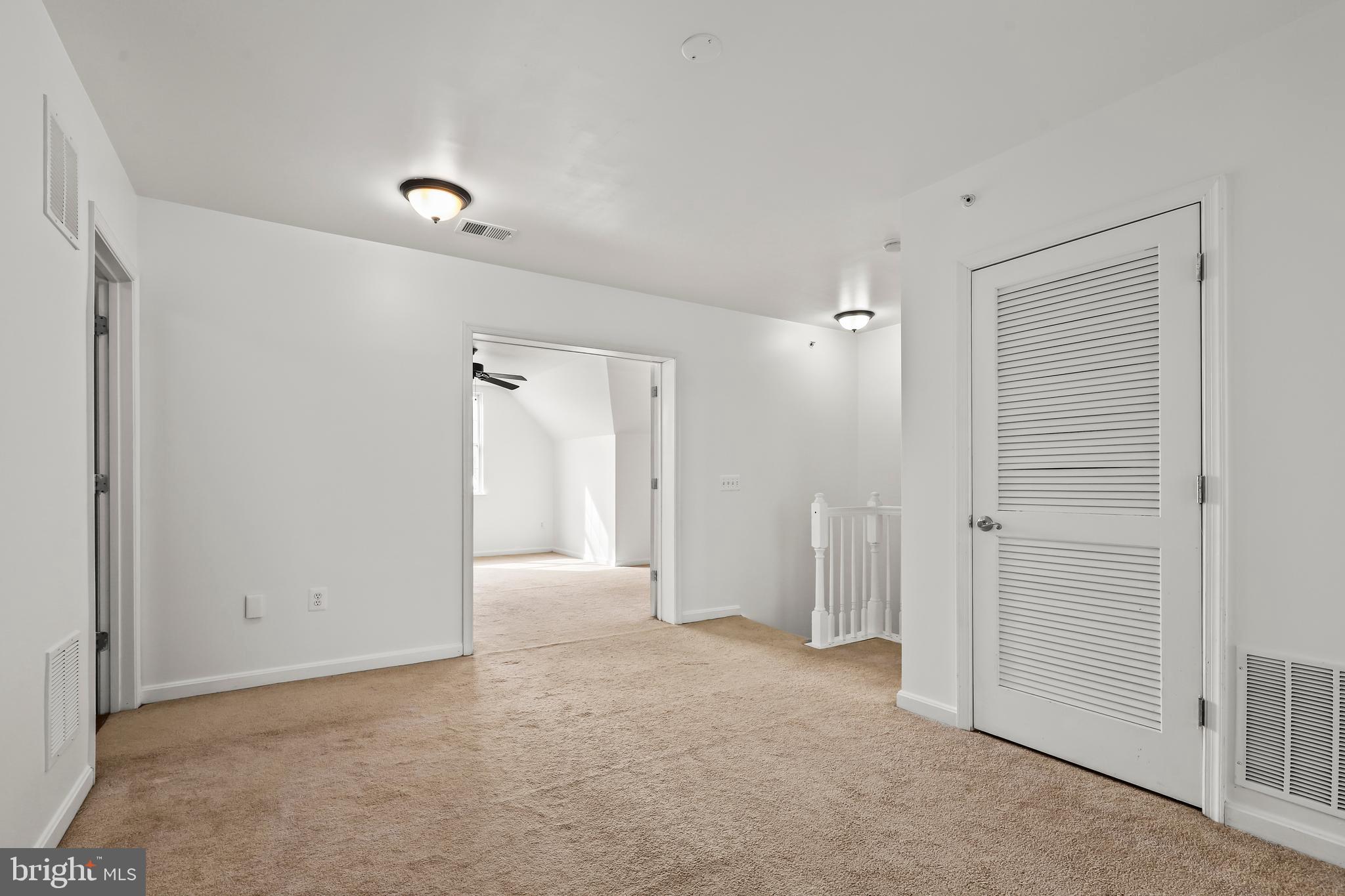 THE COMMONS ON WILLIAM SQUARE - Residential Lease