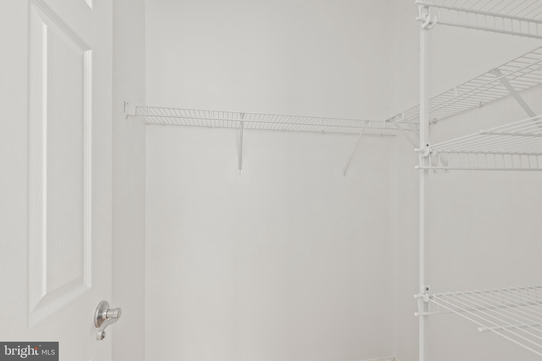 THE COMMONS ON WILLIAM SQUARE - Residential Lease