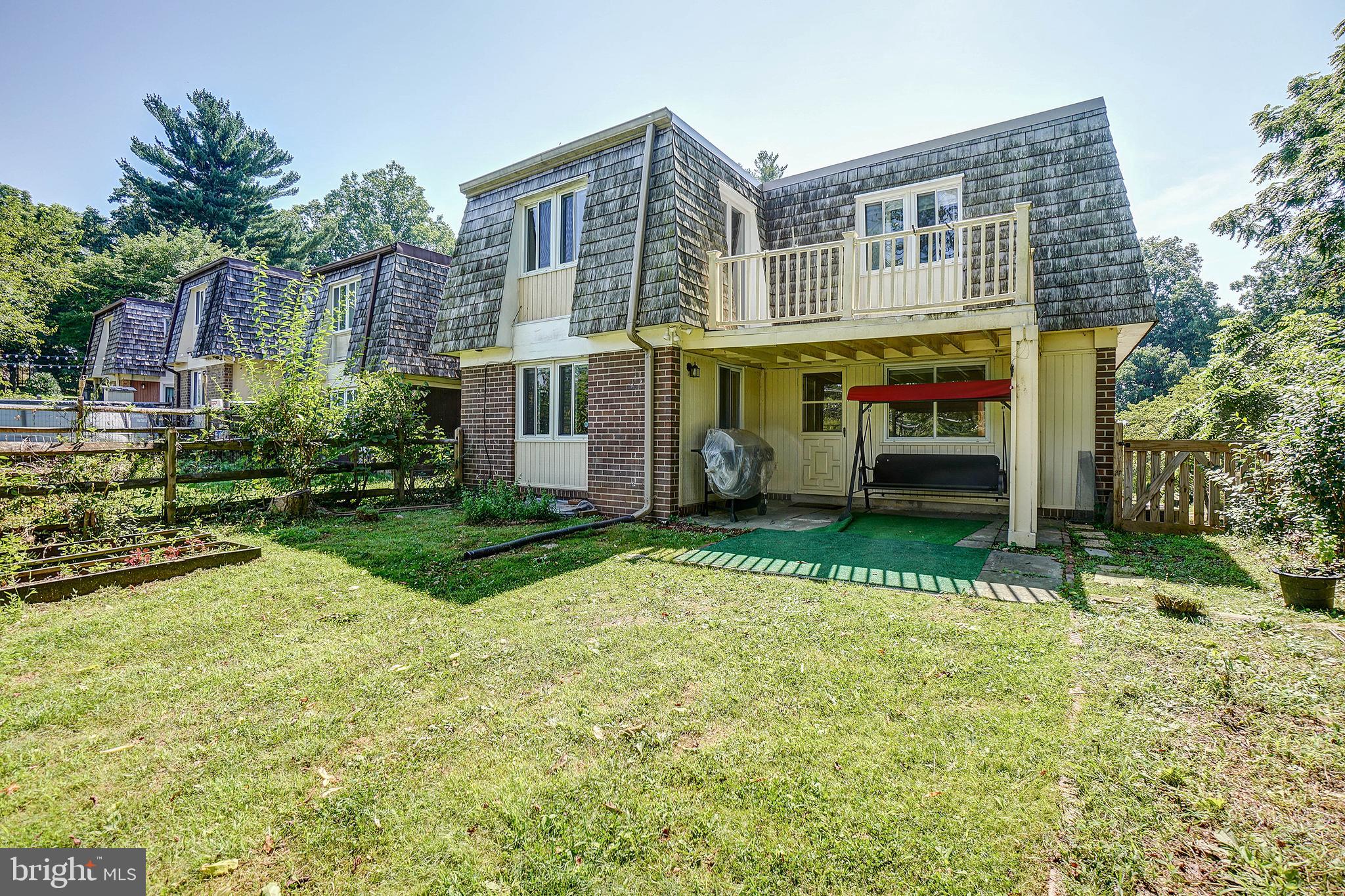STEDWICK TOWNHOUSES - Residential