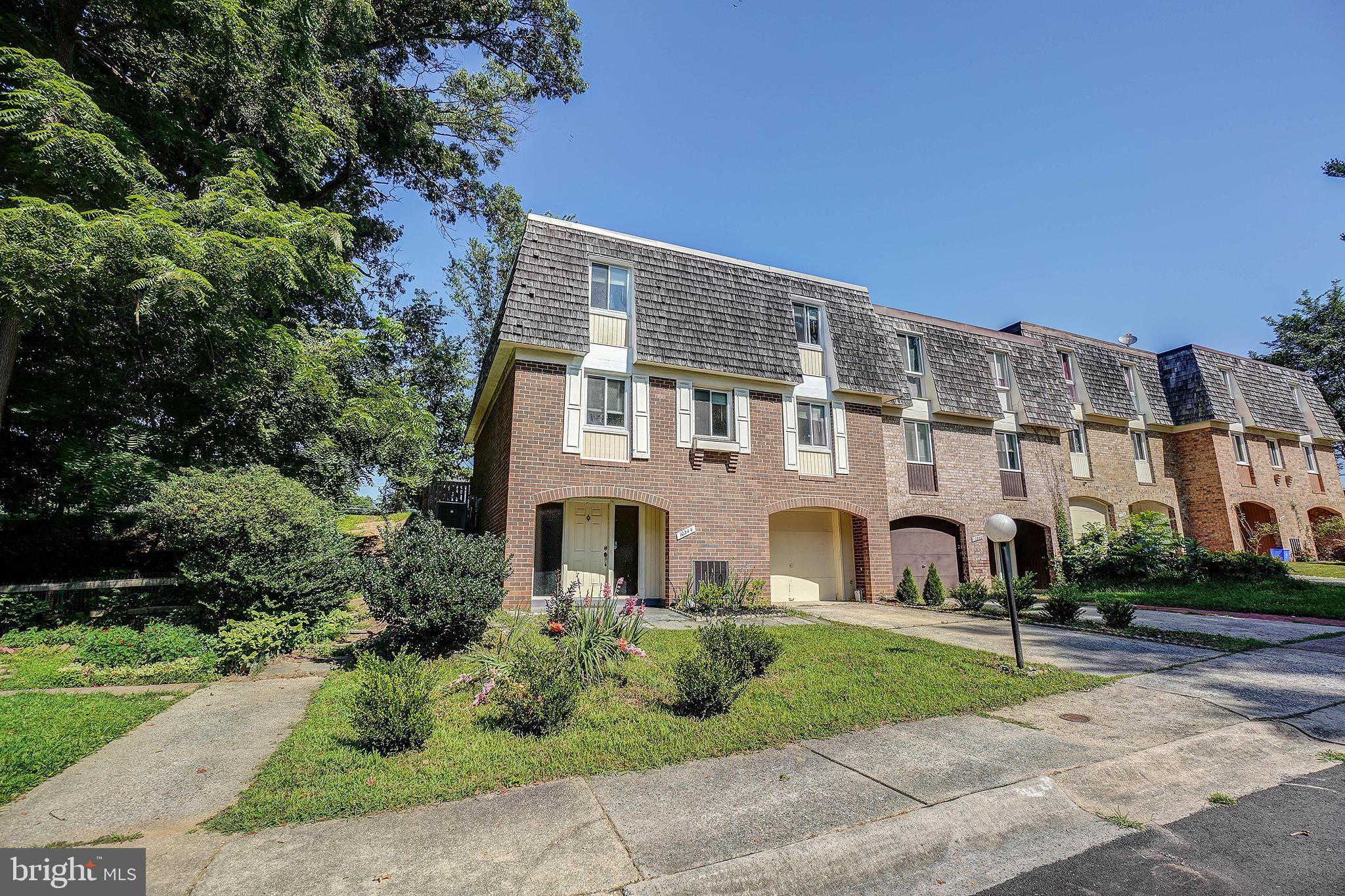 STEDWICK TOWNHOUSES - Residential