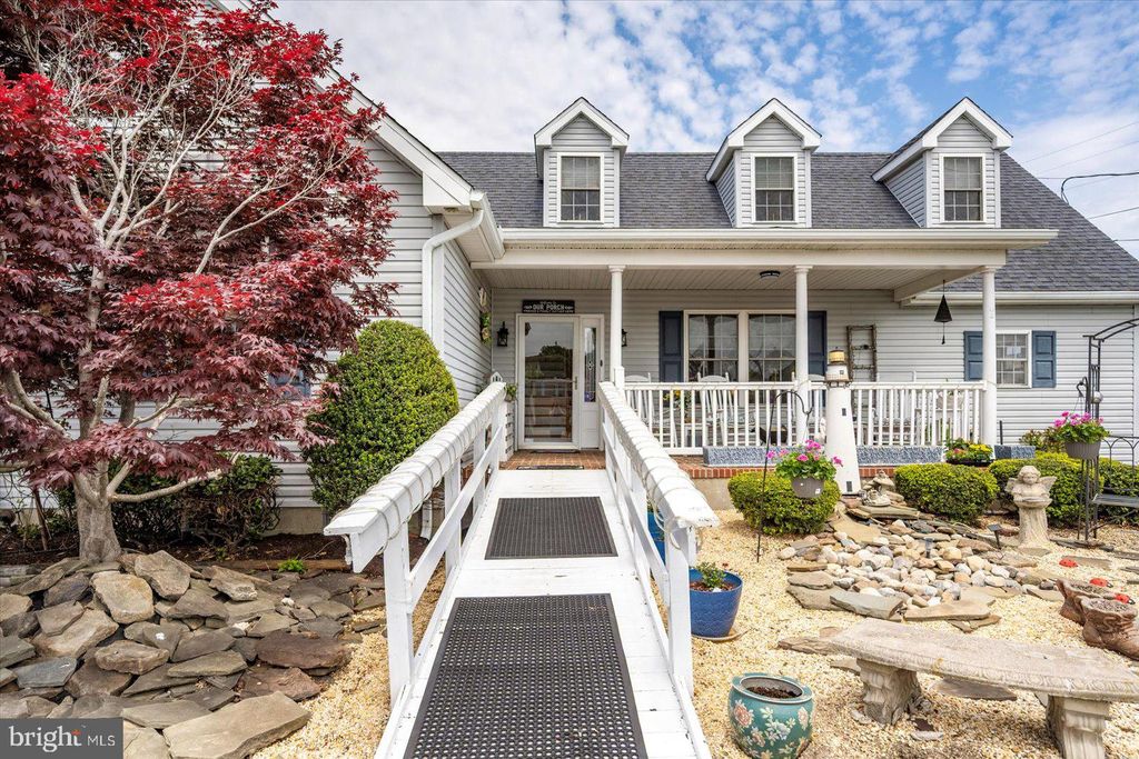 Photo of 38967 Willow Lane, FENWICK ISLAND, DE 19944 (MLS # DESU2085738)