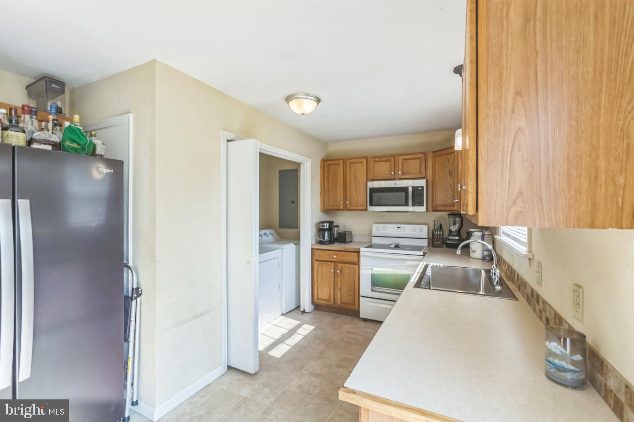 OVERBROOK MANOR - Residential