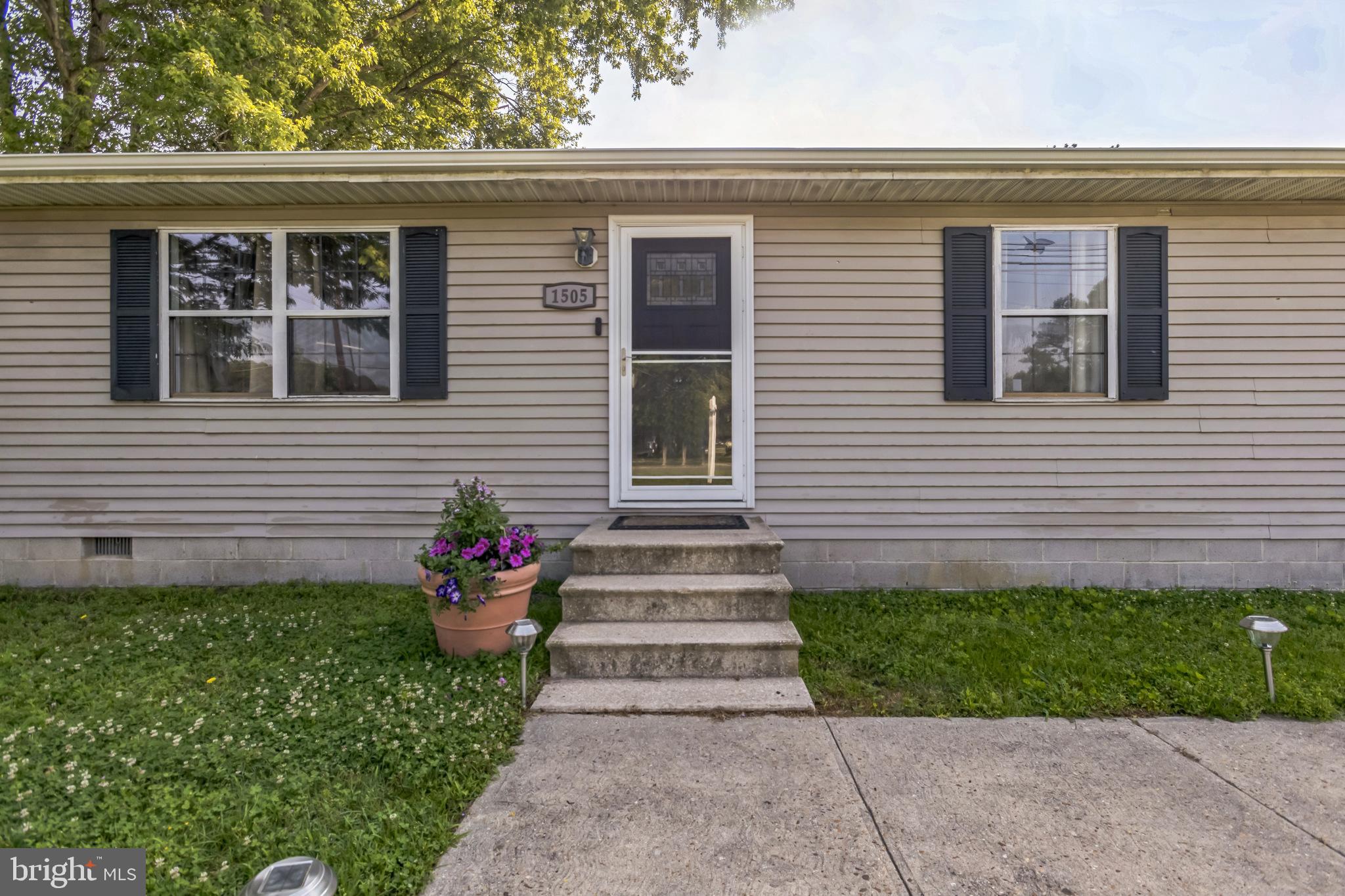 OVERBROOK MANOR - Residential