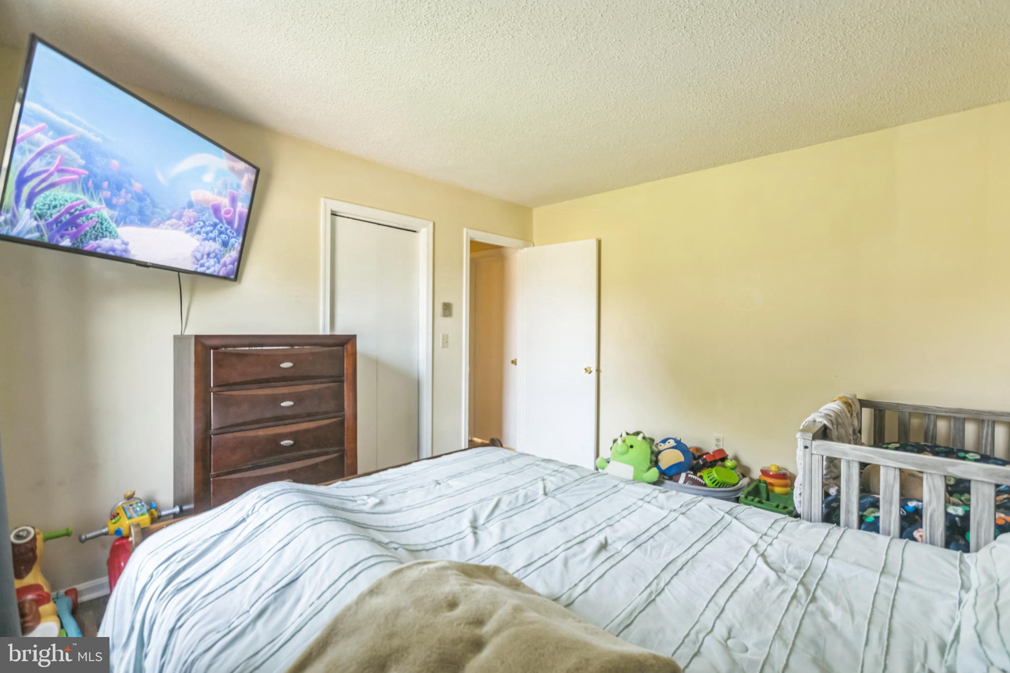 OVERBROOK MANOR - Residential