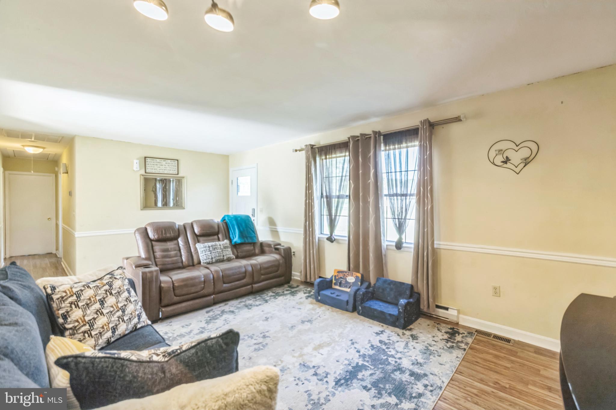 OVERBROOK MANOR - Residential