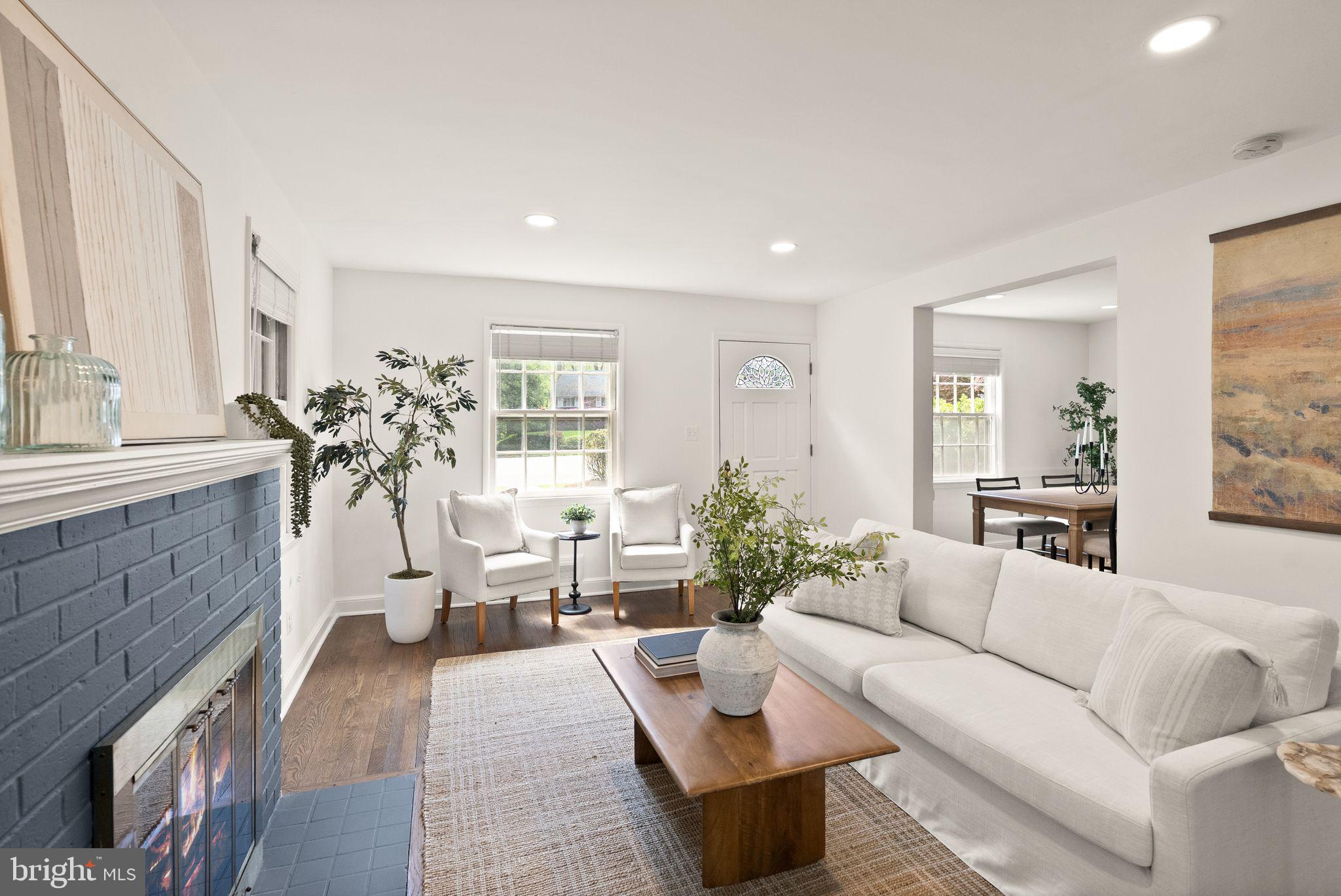 BROYHILL CREST - Residential