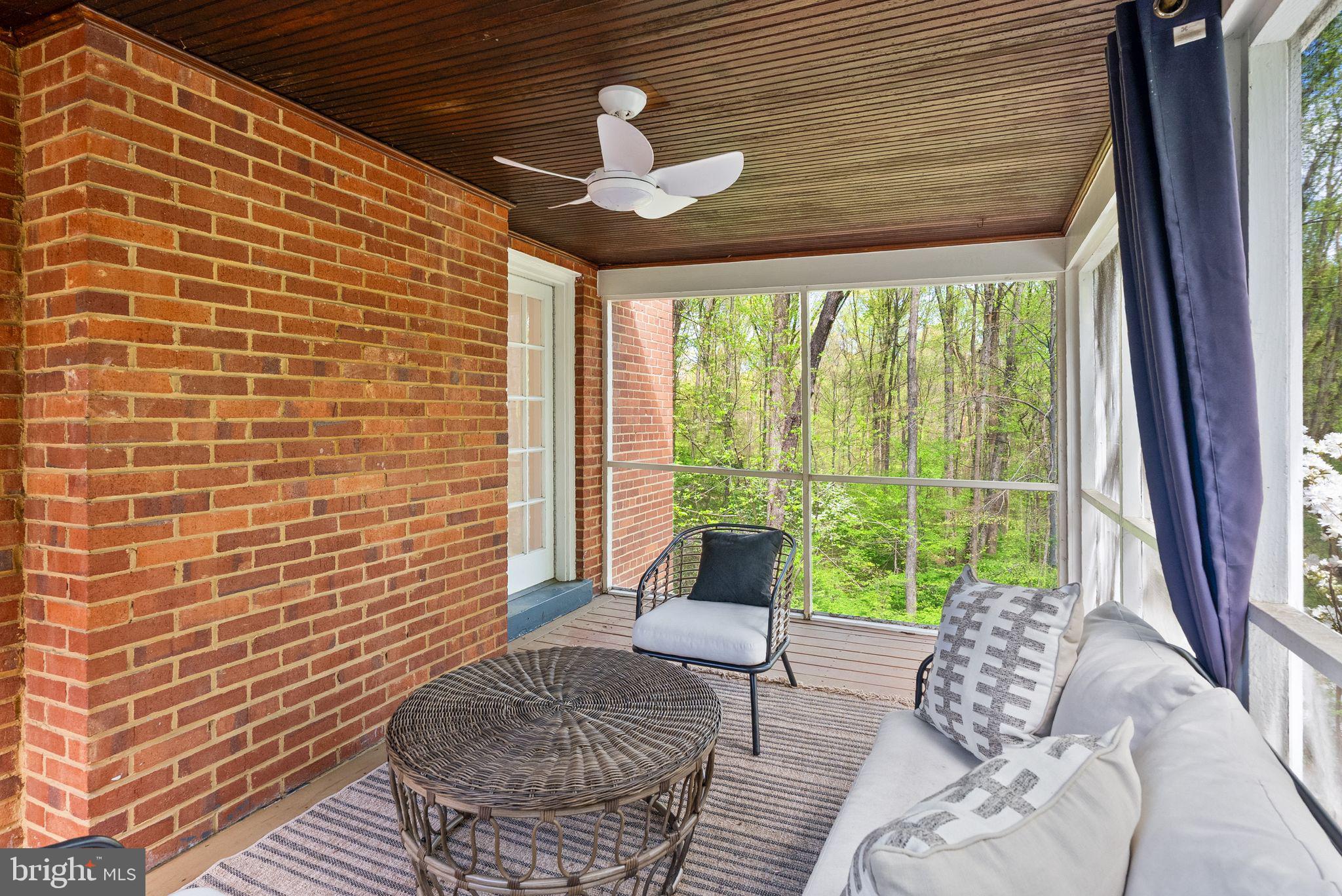 BROYHILL CREST - Residential