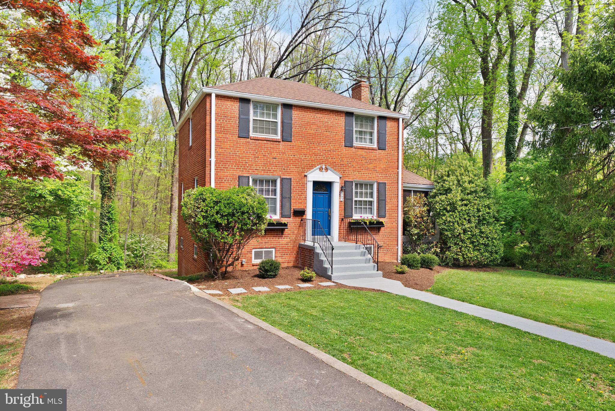 BROYHILL CREST - Residential