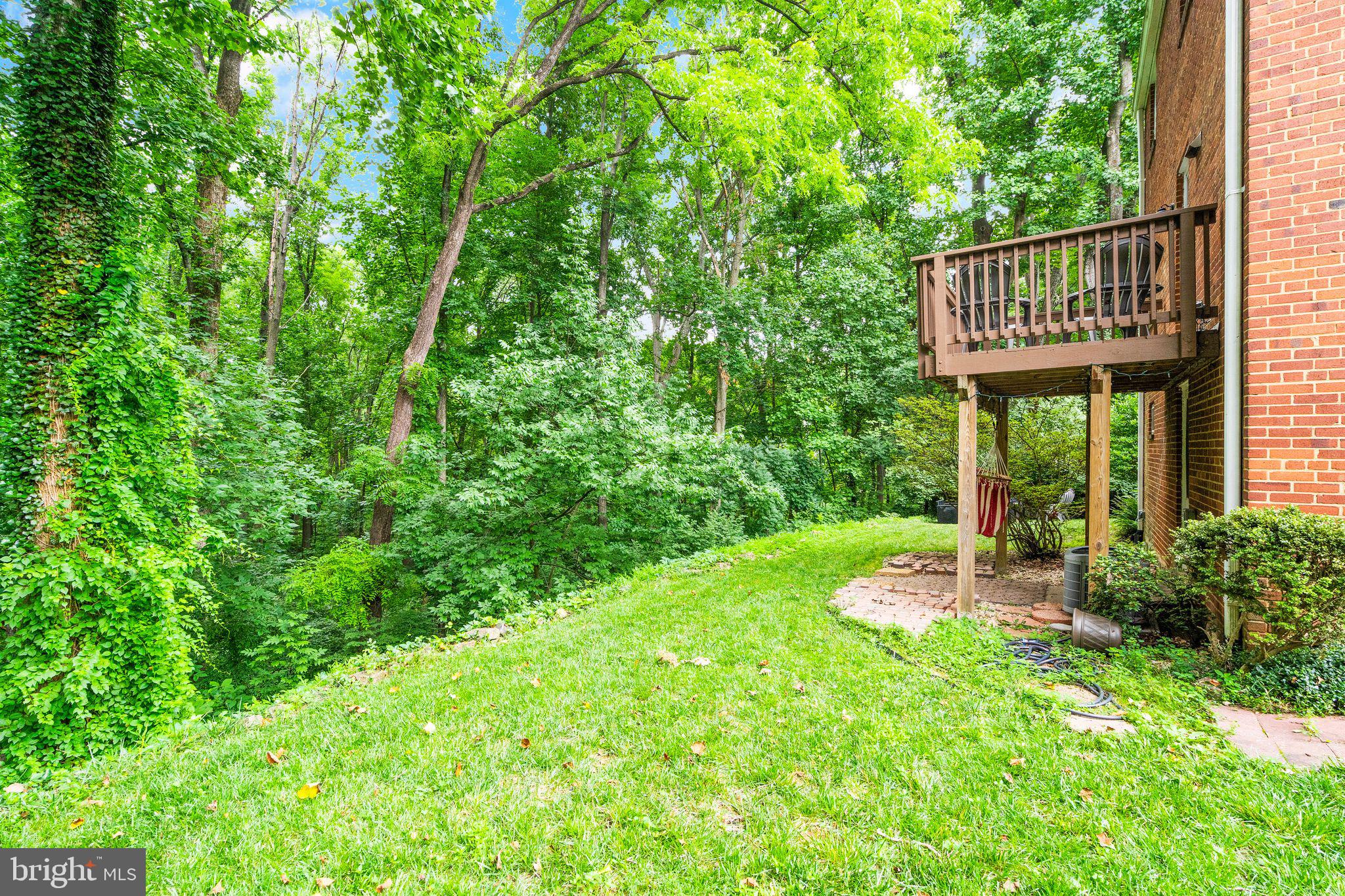 BROYHILL CREST - Residential