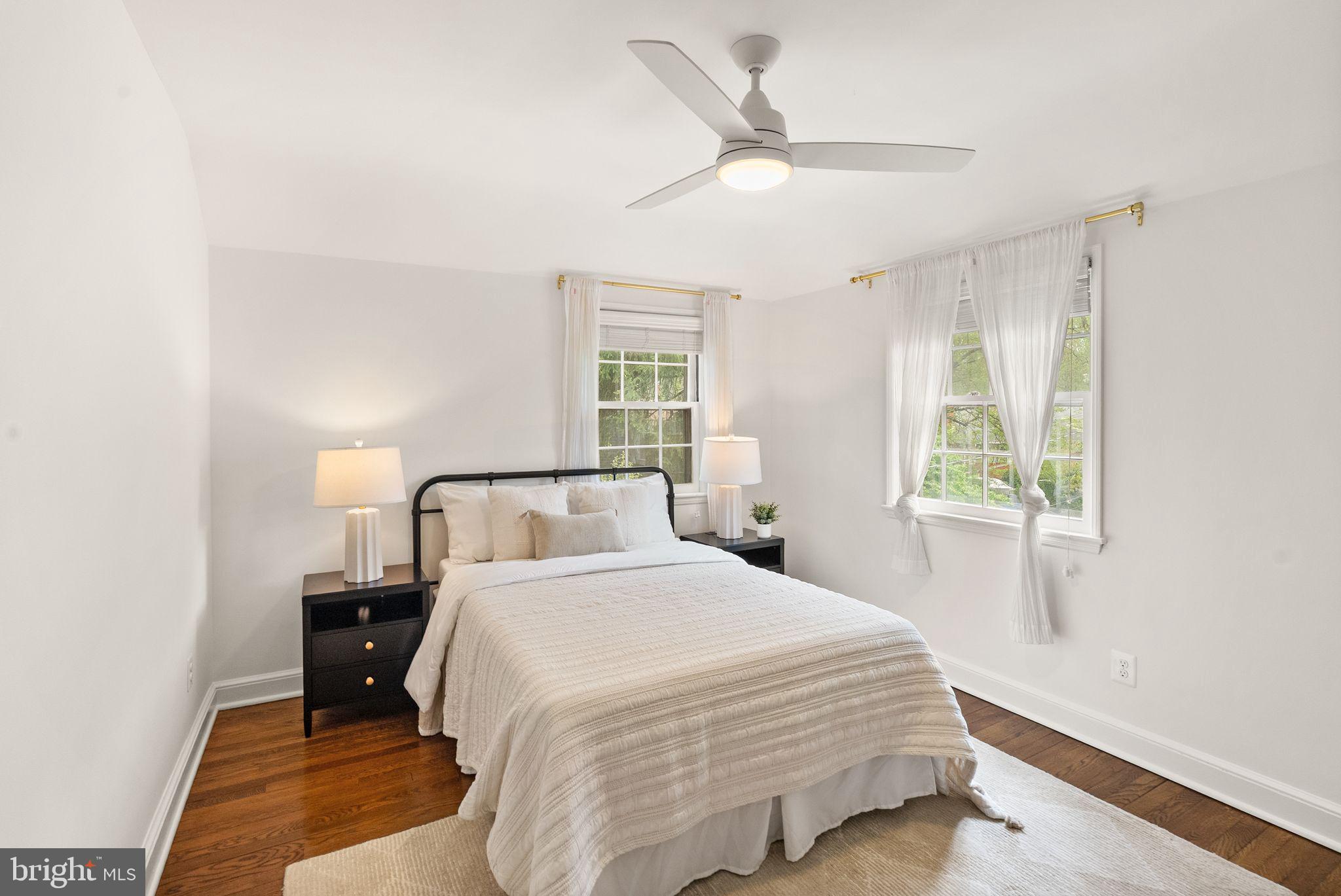 BROYHILL CREST - Residential