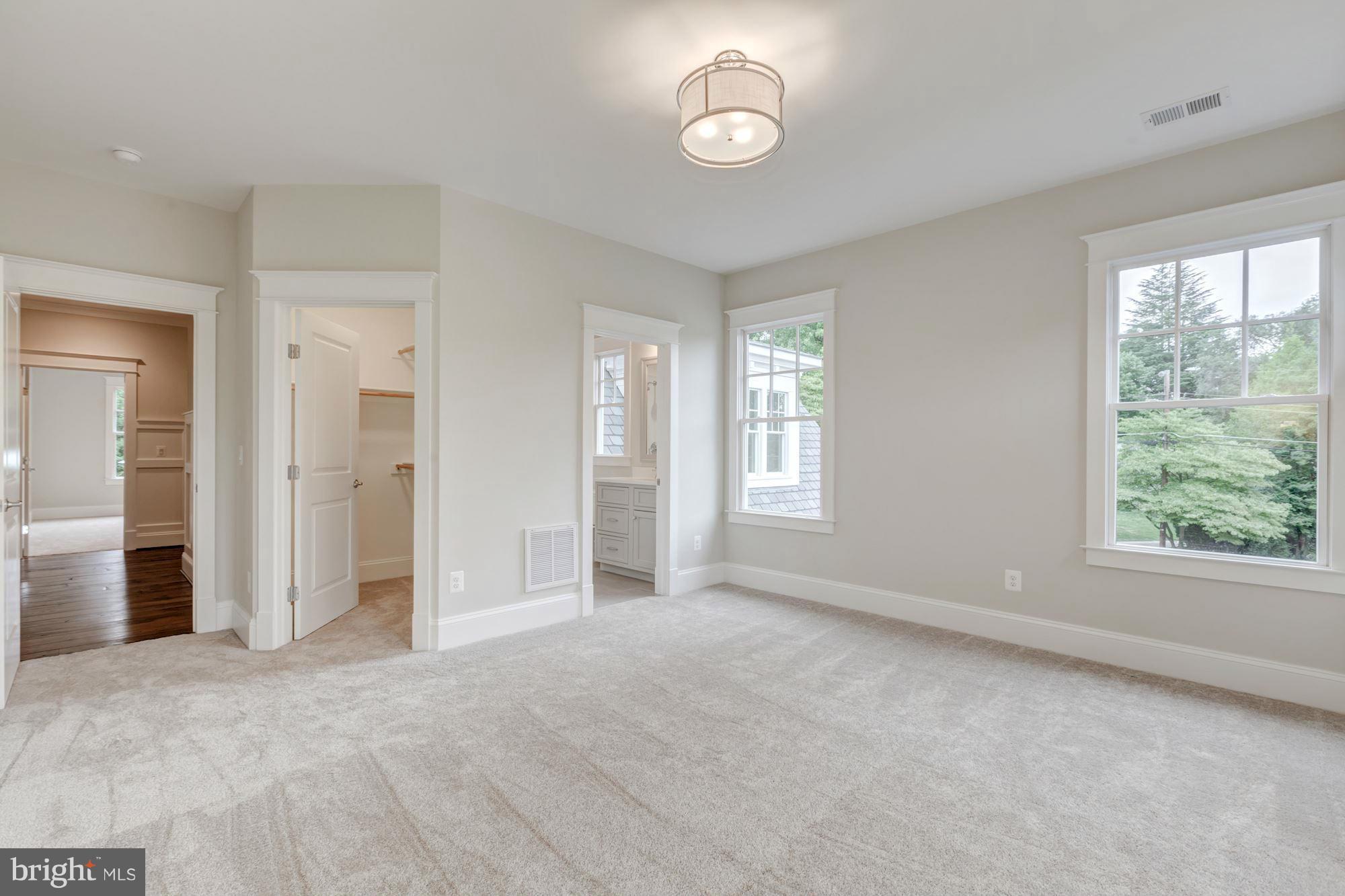 CHESTERBROOK WOODS - Residential