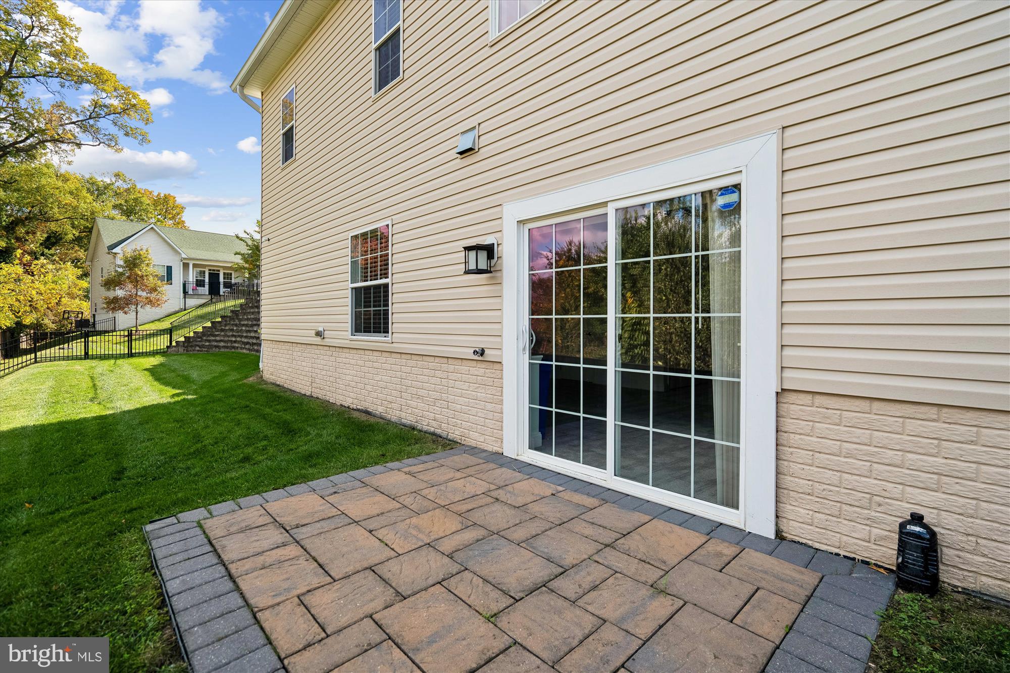 RIVERDALE HEIGHTS - Residential