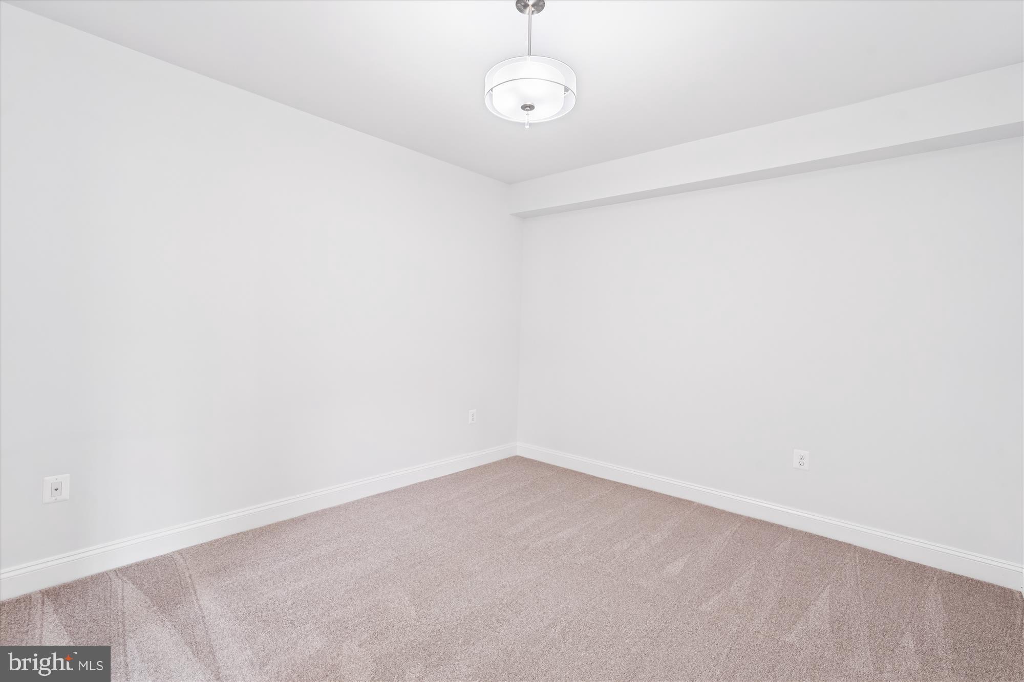 RIVERDALE HEIGHTS - Residential