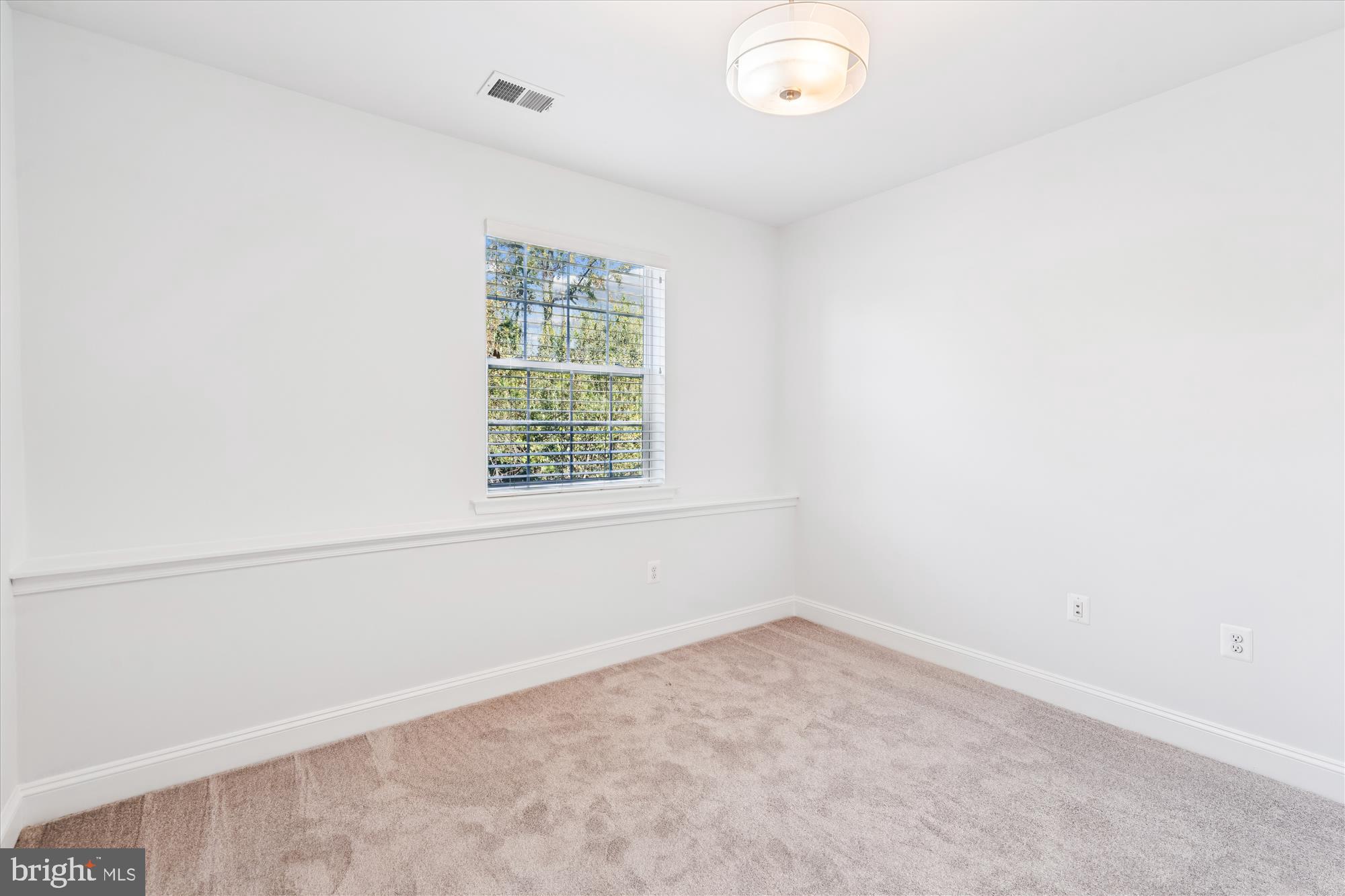 RIVERDALE HEIGHTS - Residential