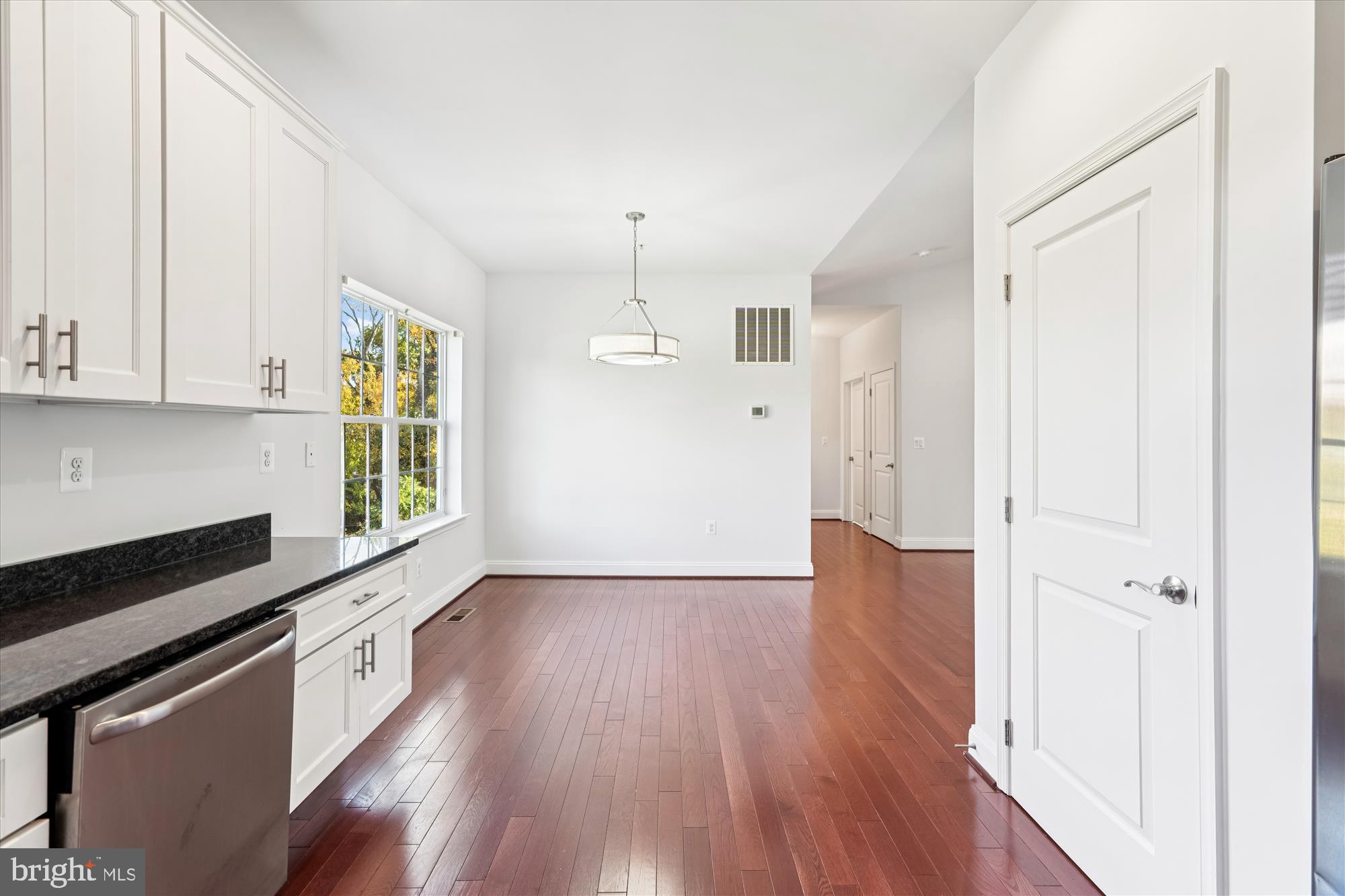 RIVERDALE HEIGHTS - Residential