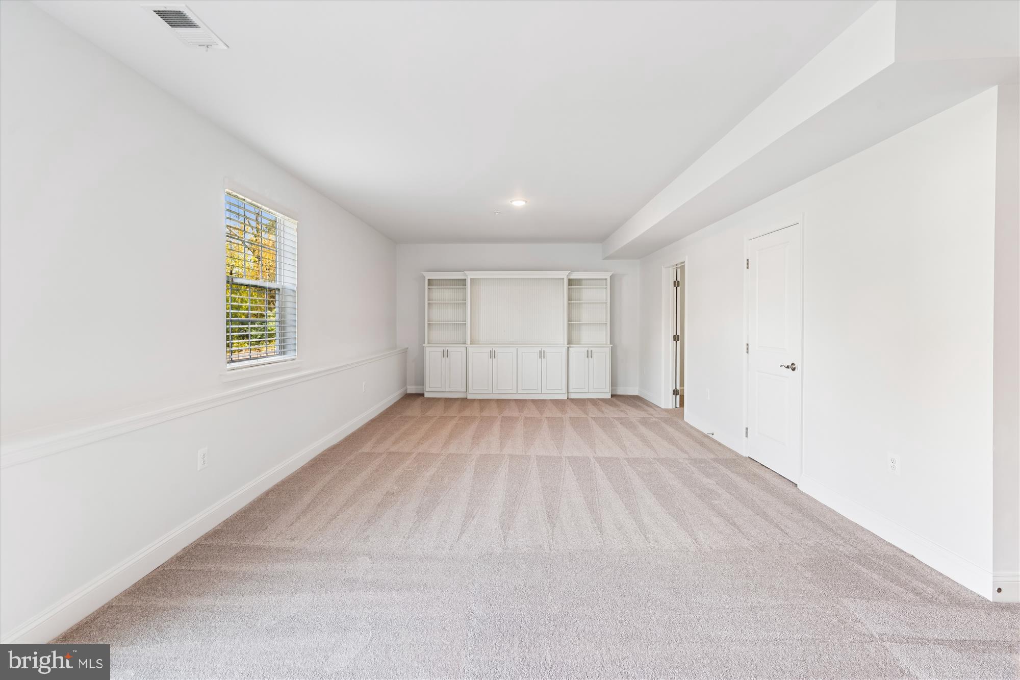 RIVERDALE HEIGHTS - Residential