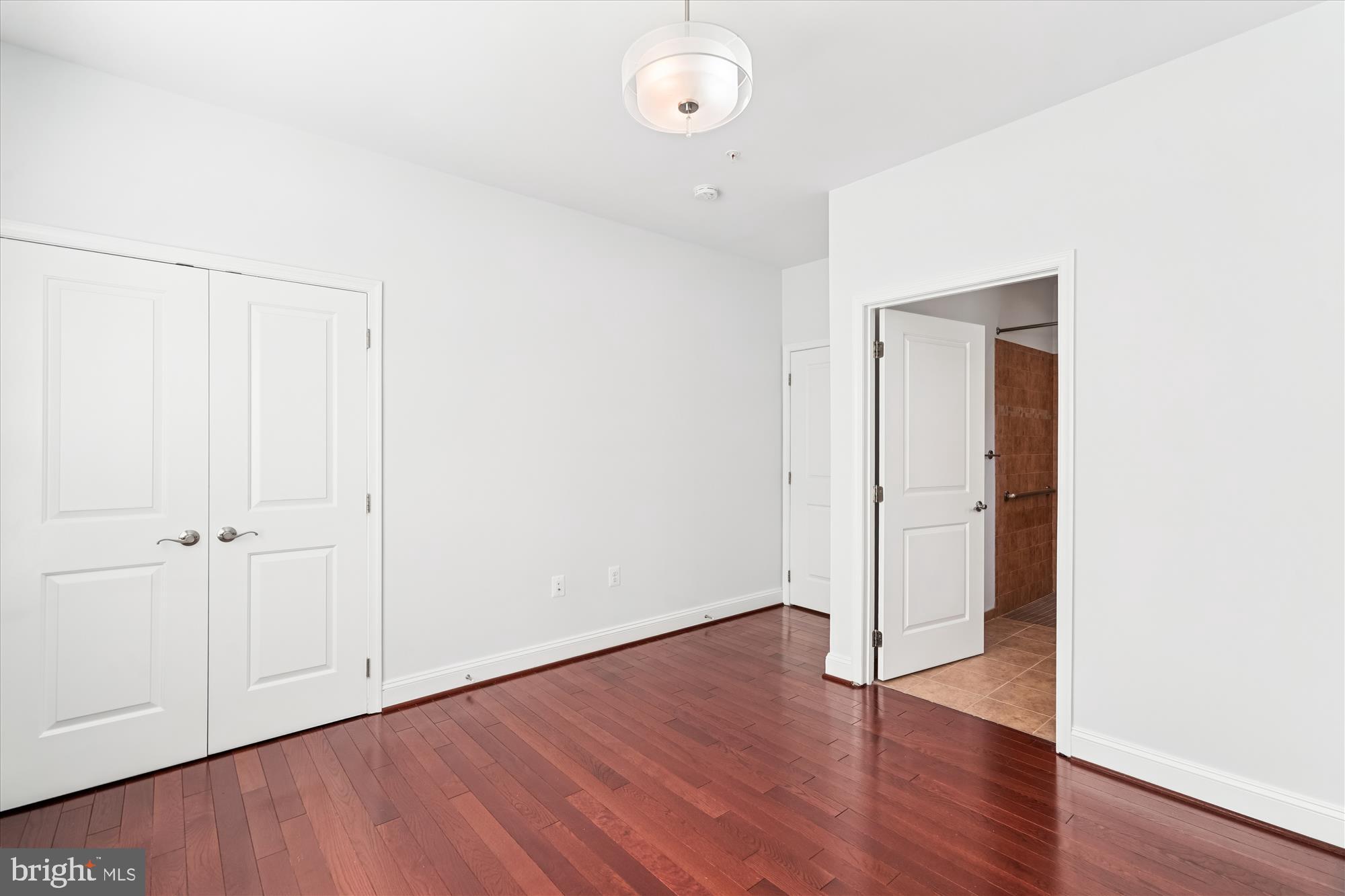 RIVERDALE HEIGHTS - Residential