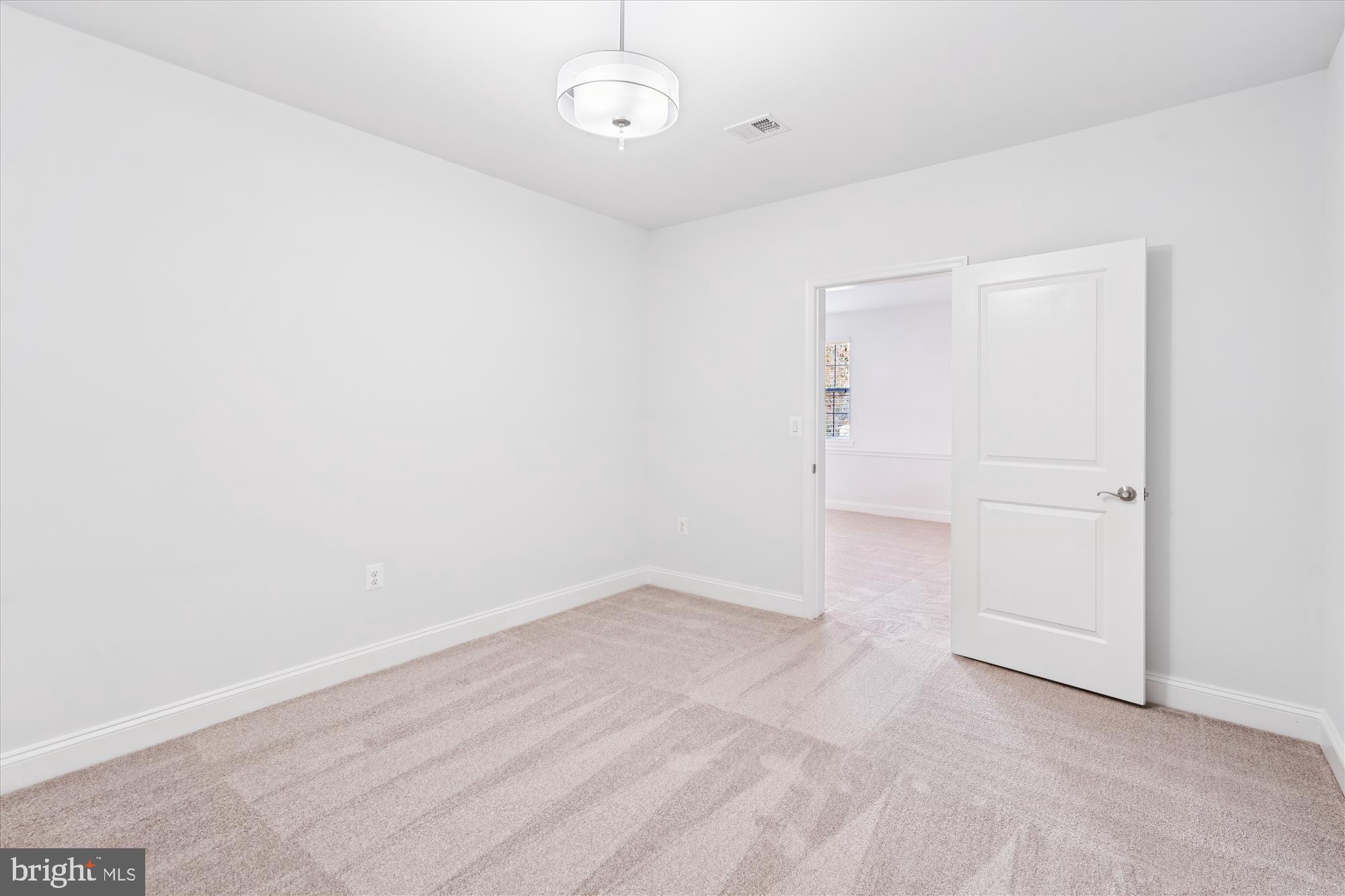 RIVERDALE HEIGHTS - Residential