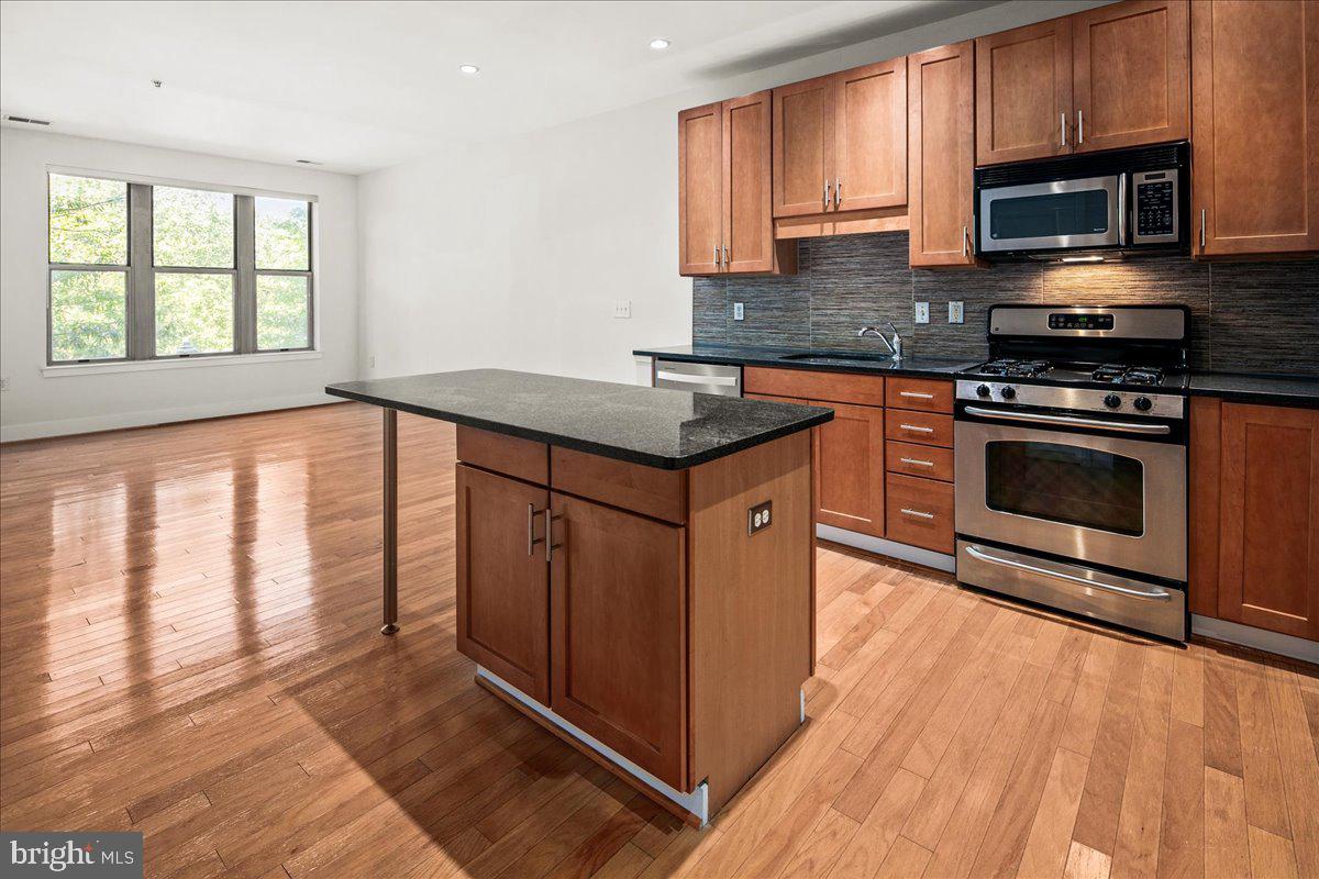 1800 WILSON BOULEVARD 238