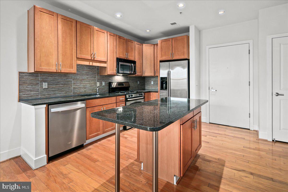 1800 WILSON BOULEVARD 238