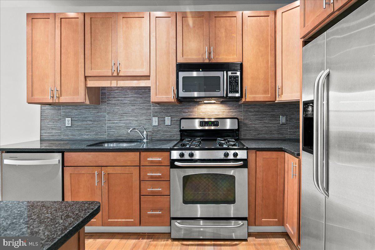 1800 WILSON BOULEVARD 238