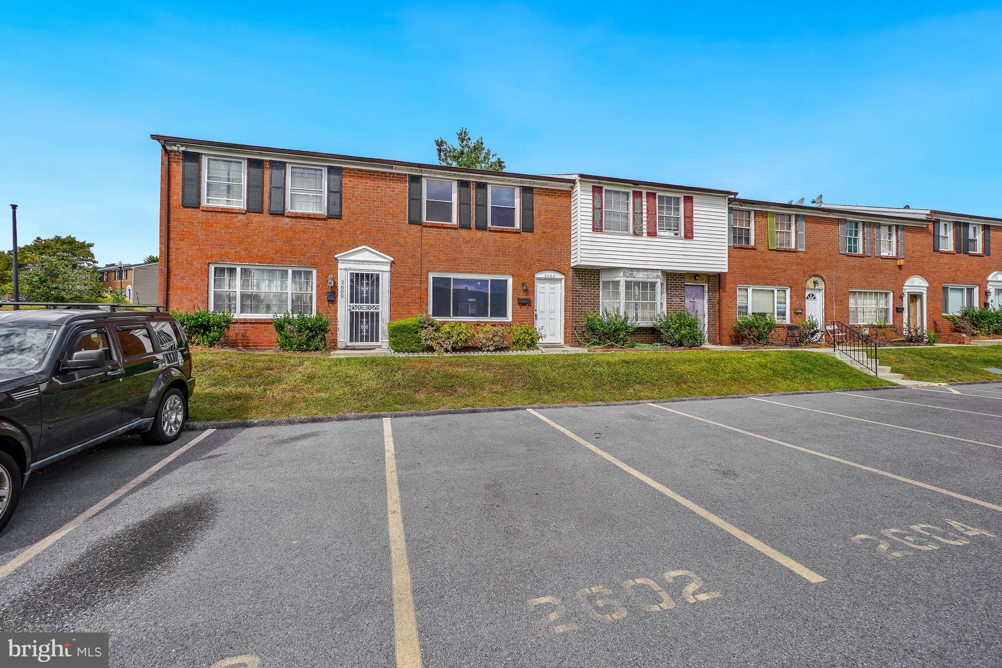 2602 HALLAM COURT 2602