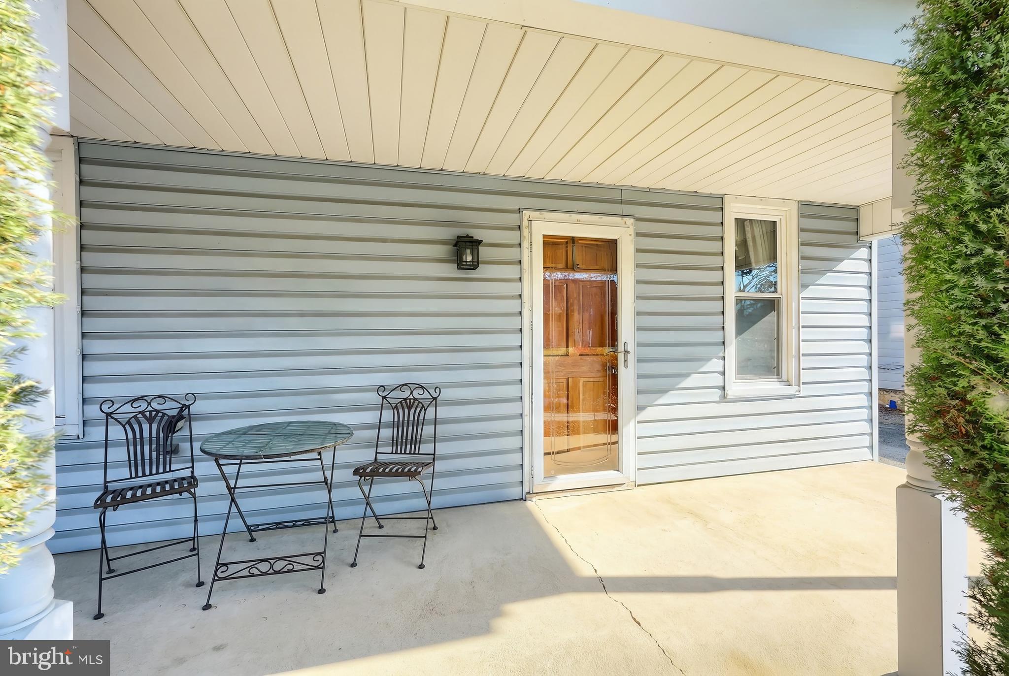 2009 N SHERMAN STREET