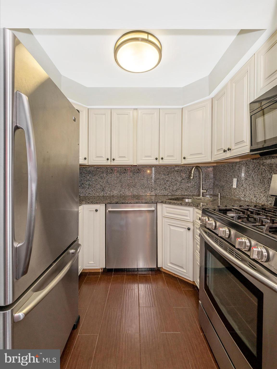 GROSVENOR PARK - Residential Lease