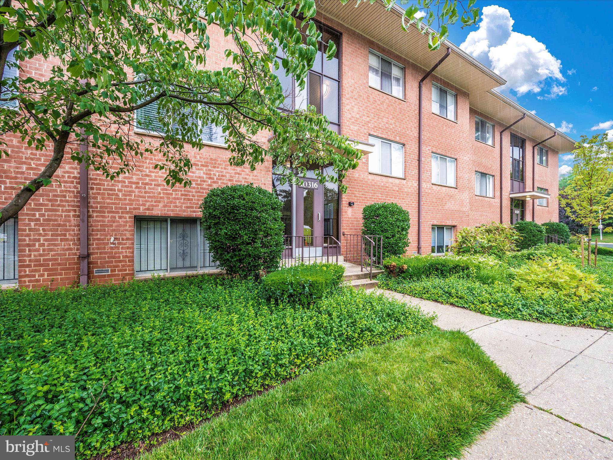 GROSVENOR PARK - Residential Lease