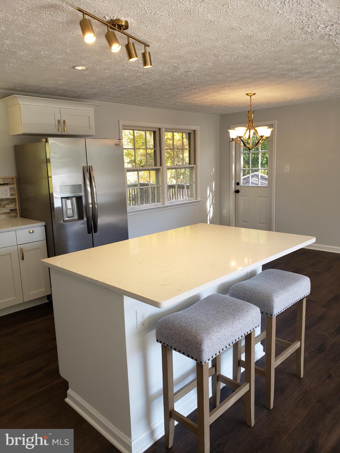 BREEZEWOOD - Residential