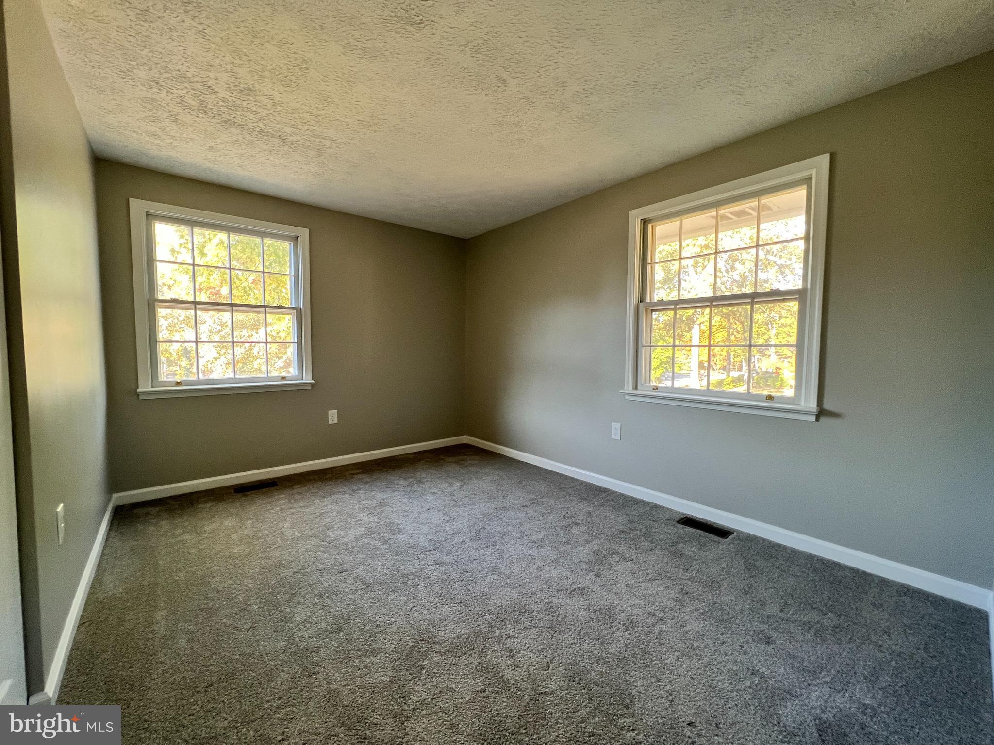 BREEZEWOOD - Residential