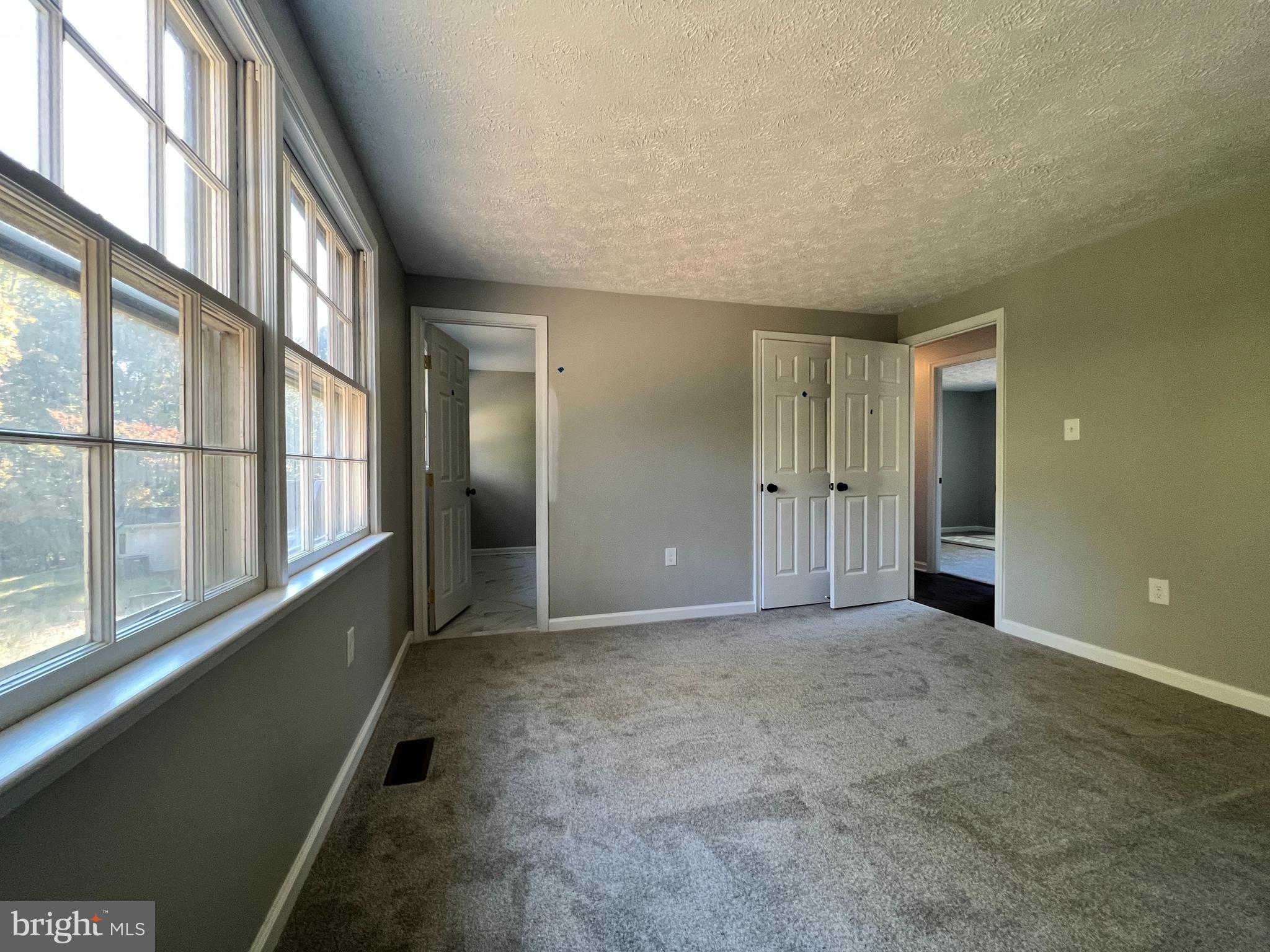 BREEZEWOOD - Residential