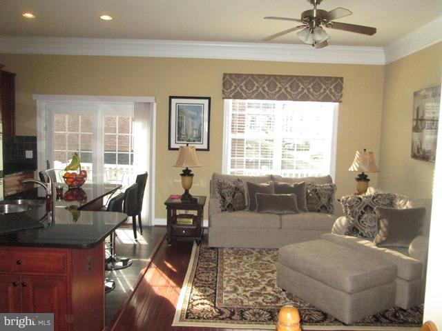 POTOMAC CLUB - Residential