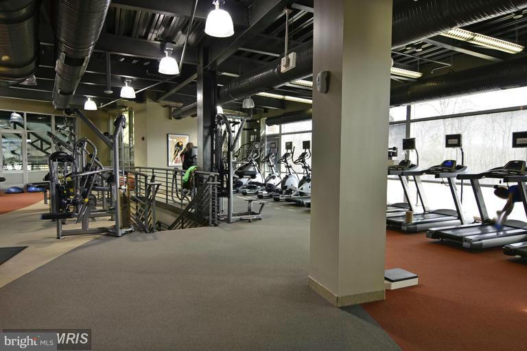 POTOMAC CLUB - Residential