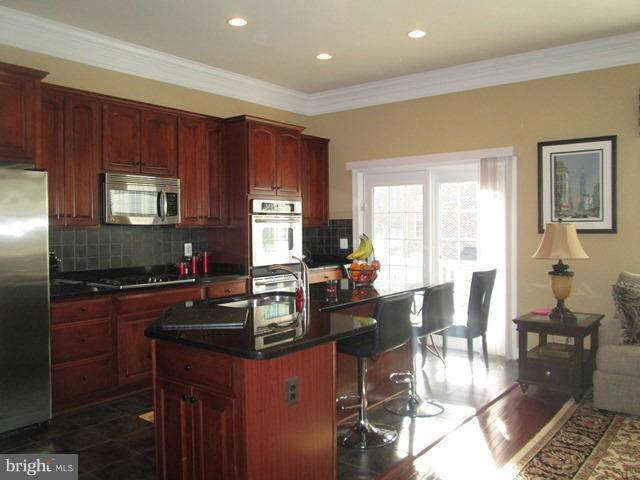 POTOMAC CLUB - Residential