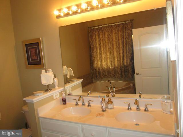 POTOMAC CLUB - Residential