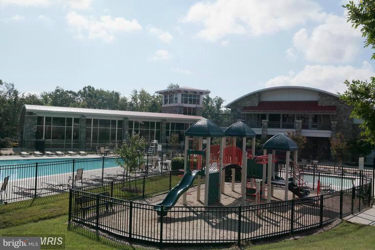 POTOMAC CLUB - Residential