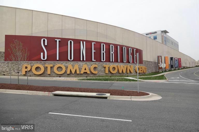 POTOMAC CLUB - Residential